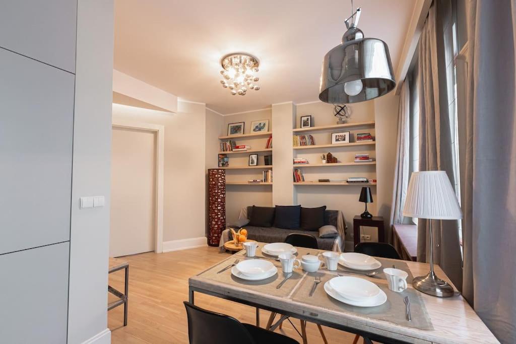 Cozy, Bright Apartment, Garage, Mokotow *