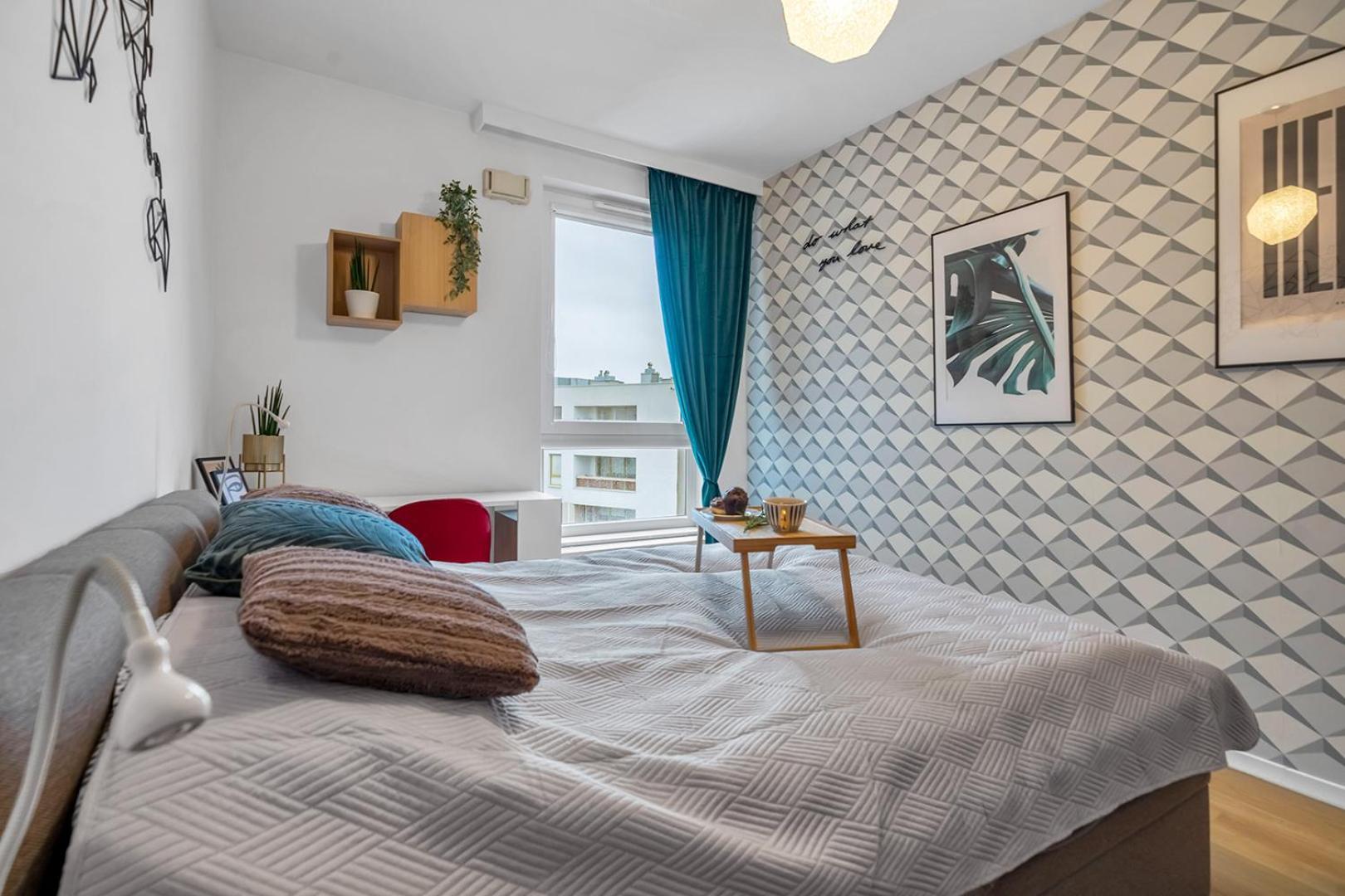 Apartment Wola - Parking, Balcony, Quiet & Quarter - By Rentujemy *