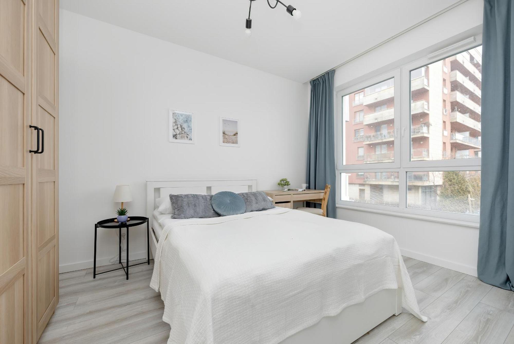 Modern With Balcony & Parking Mokotow By Renters Apartamento Varsóvia