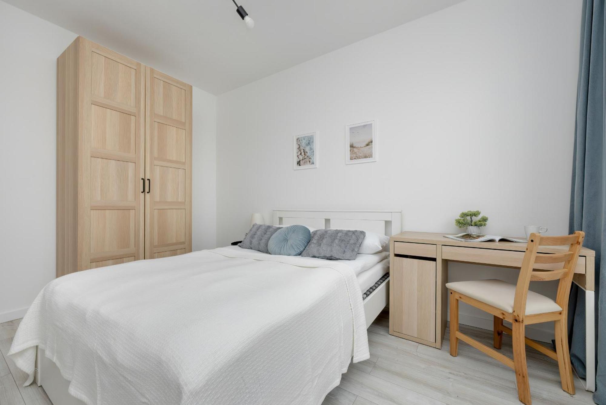 Apartment Modern With Balcony & Parking Mokotow By Renters Warsaw