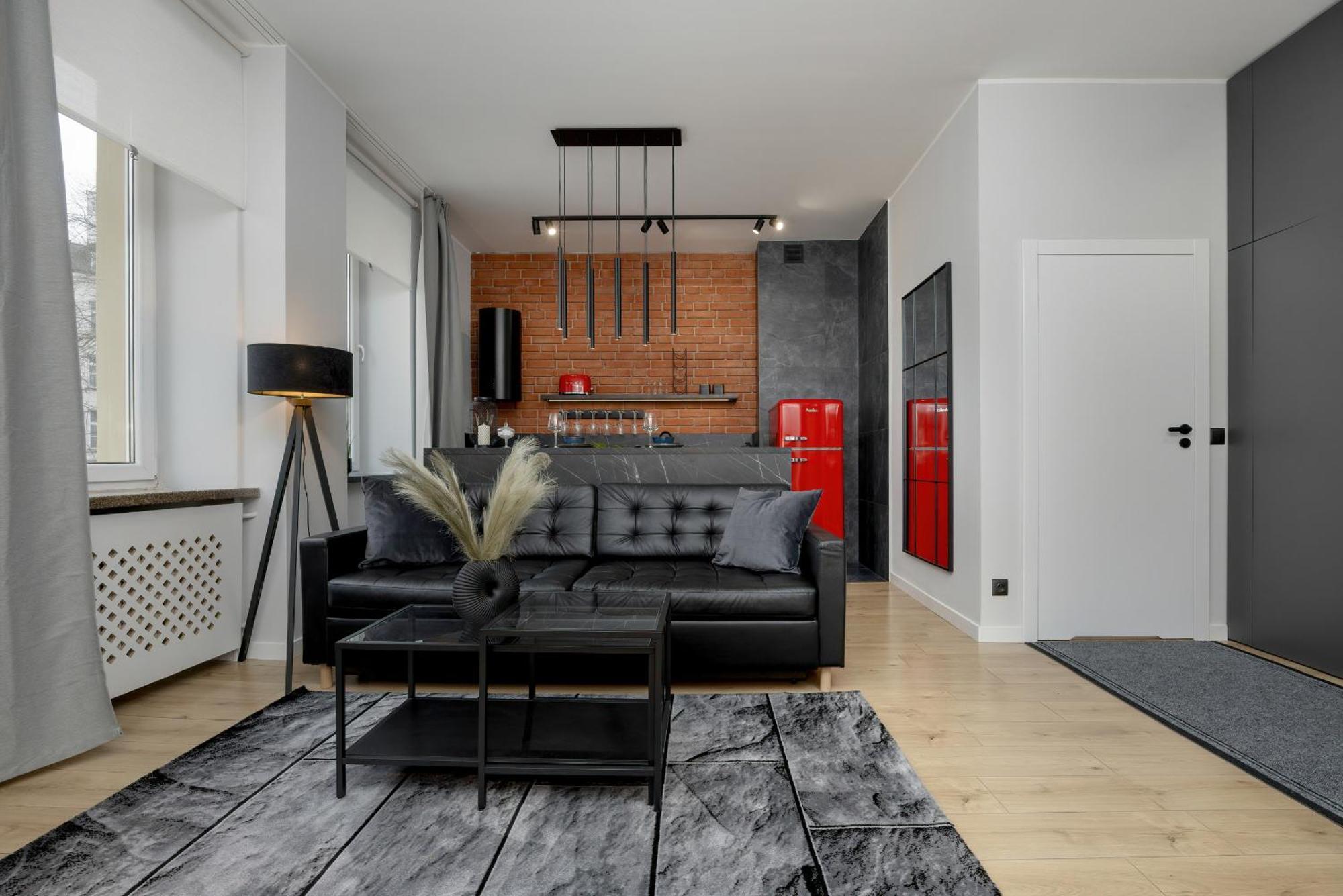 Apartment Exclusive Grey And Red In Center By Renters