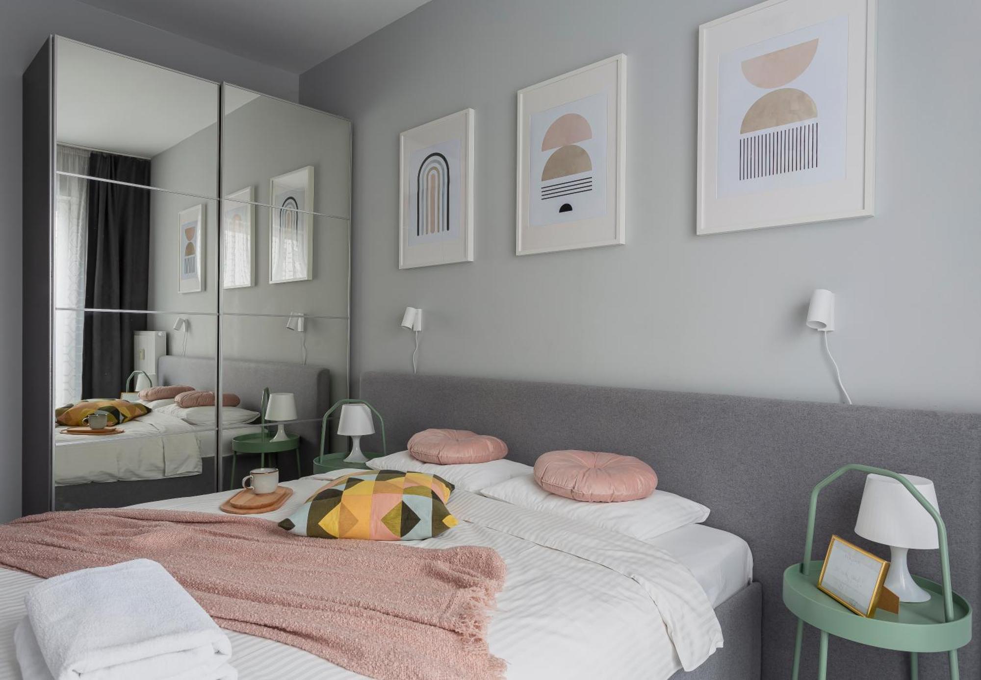 Apartament Athome - Chmielna 104 *