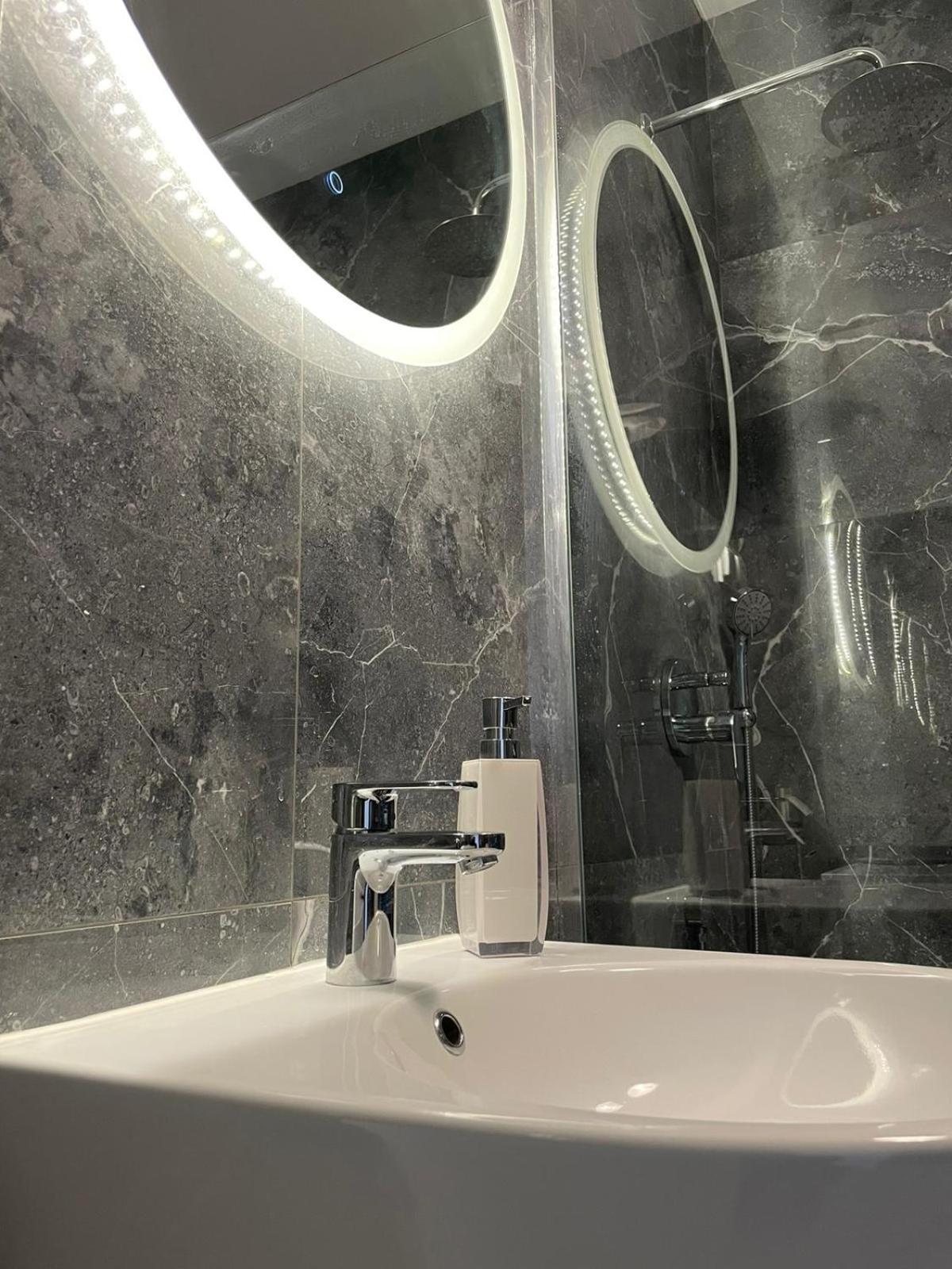 Premium Victoria 141 * Warsaw