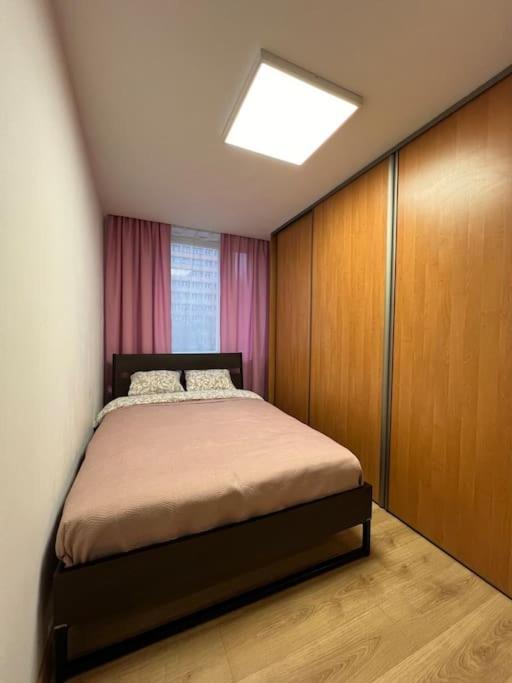 Apartamento K22 Al. Niepodleglosci -wierzbno *