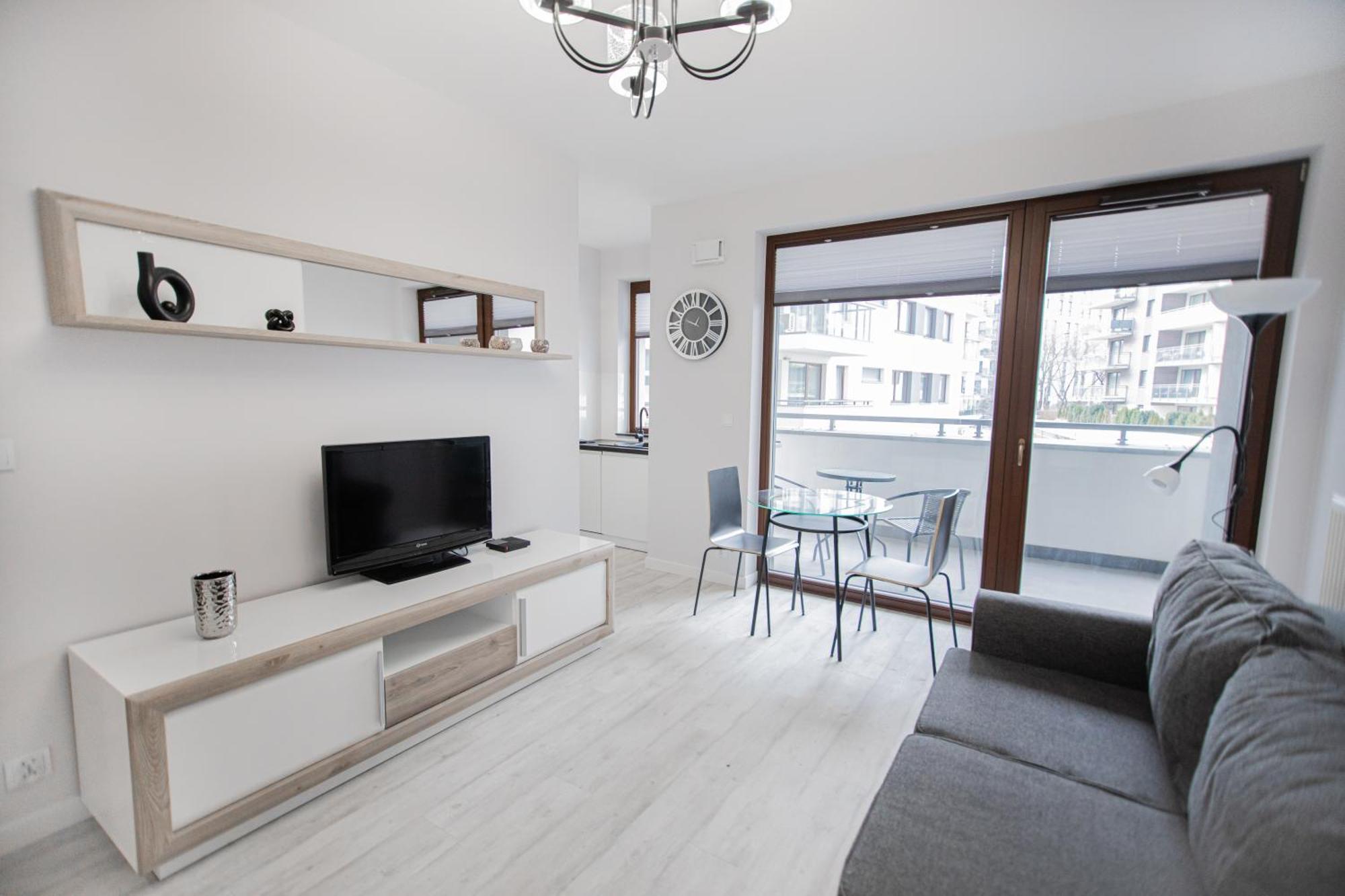 Apartment Lovely Close To The Center. Free Parking Warsaw