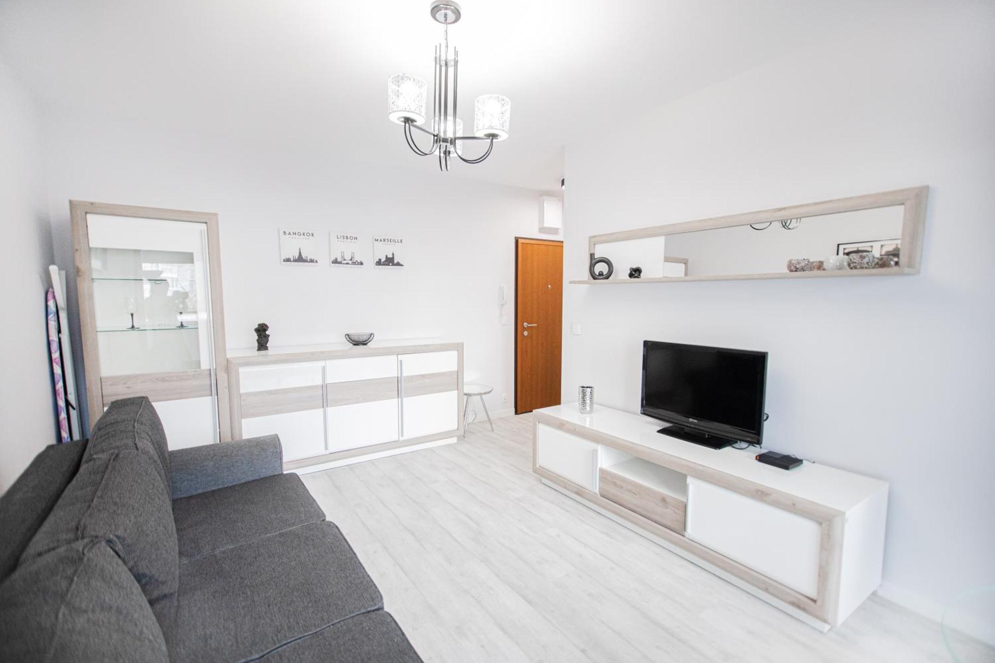 Lovely Close To The Center. Free Parking Apartment Warsaw