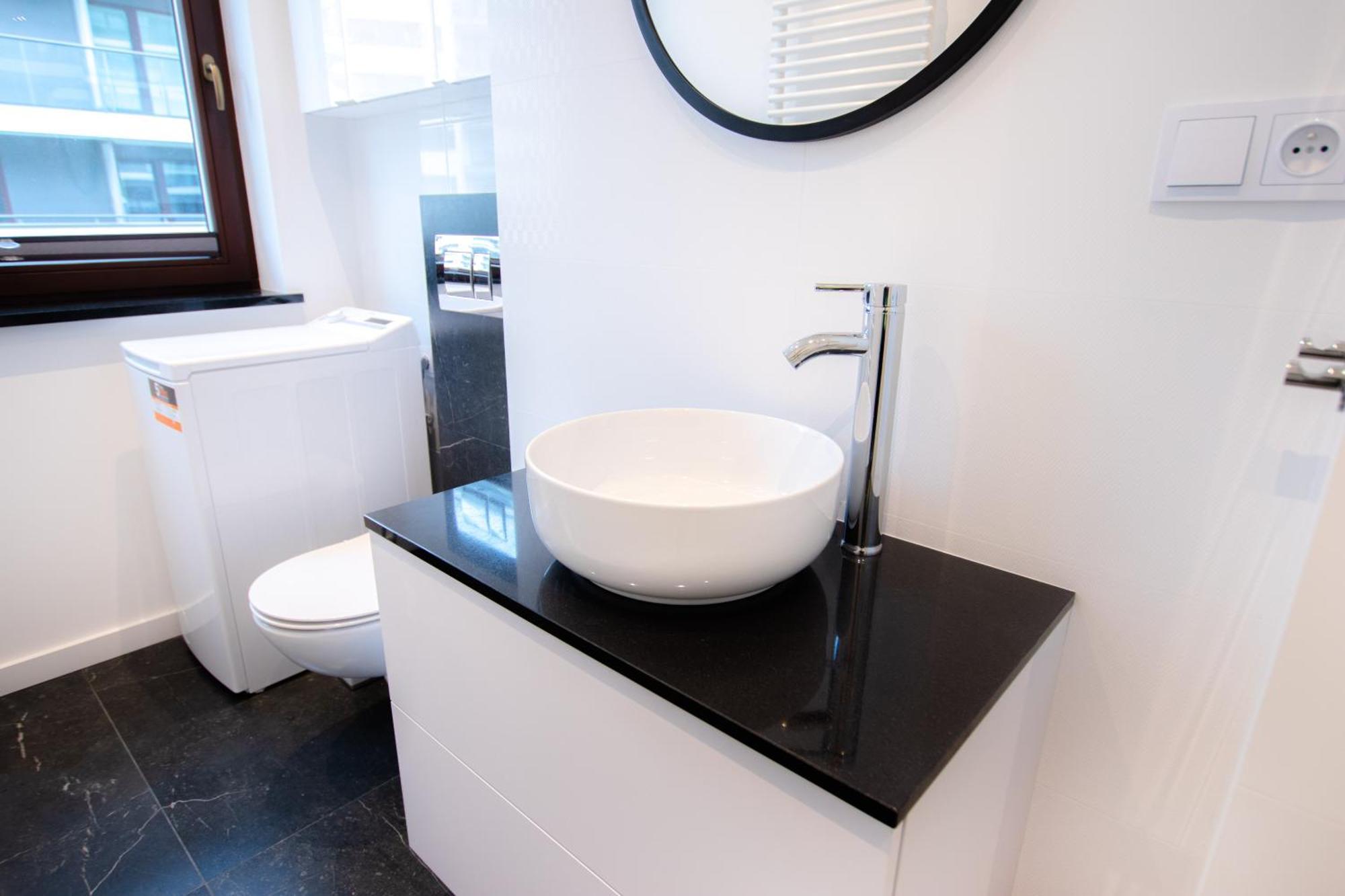 High Standard Studio. City Center. Free Parking. Warsaw