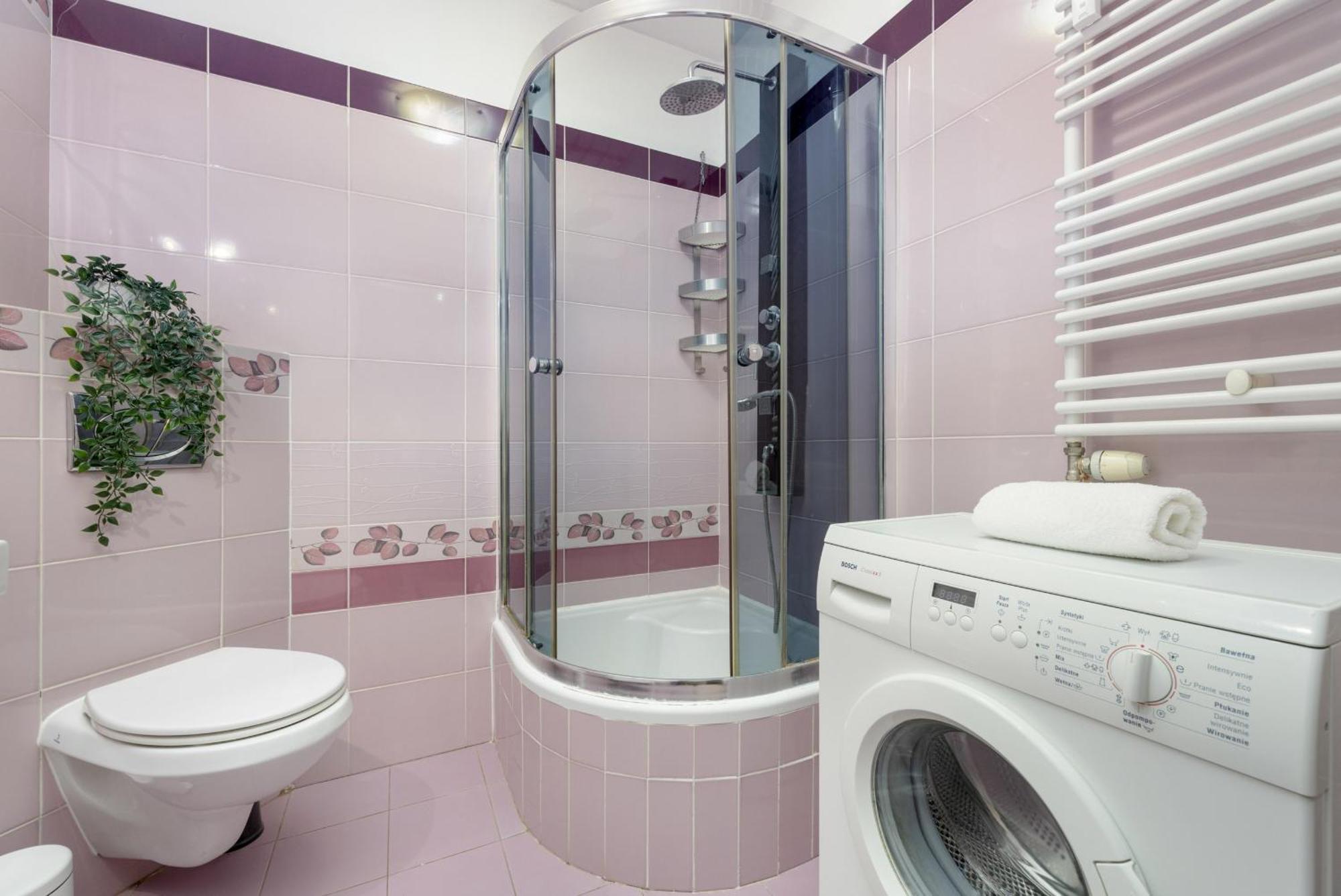 Bukowinska With Balcony And Parking And Swimming Pool By Renters