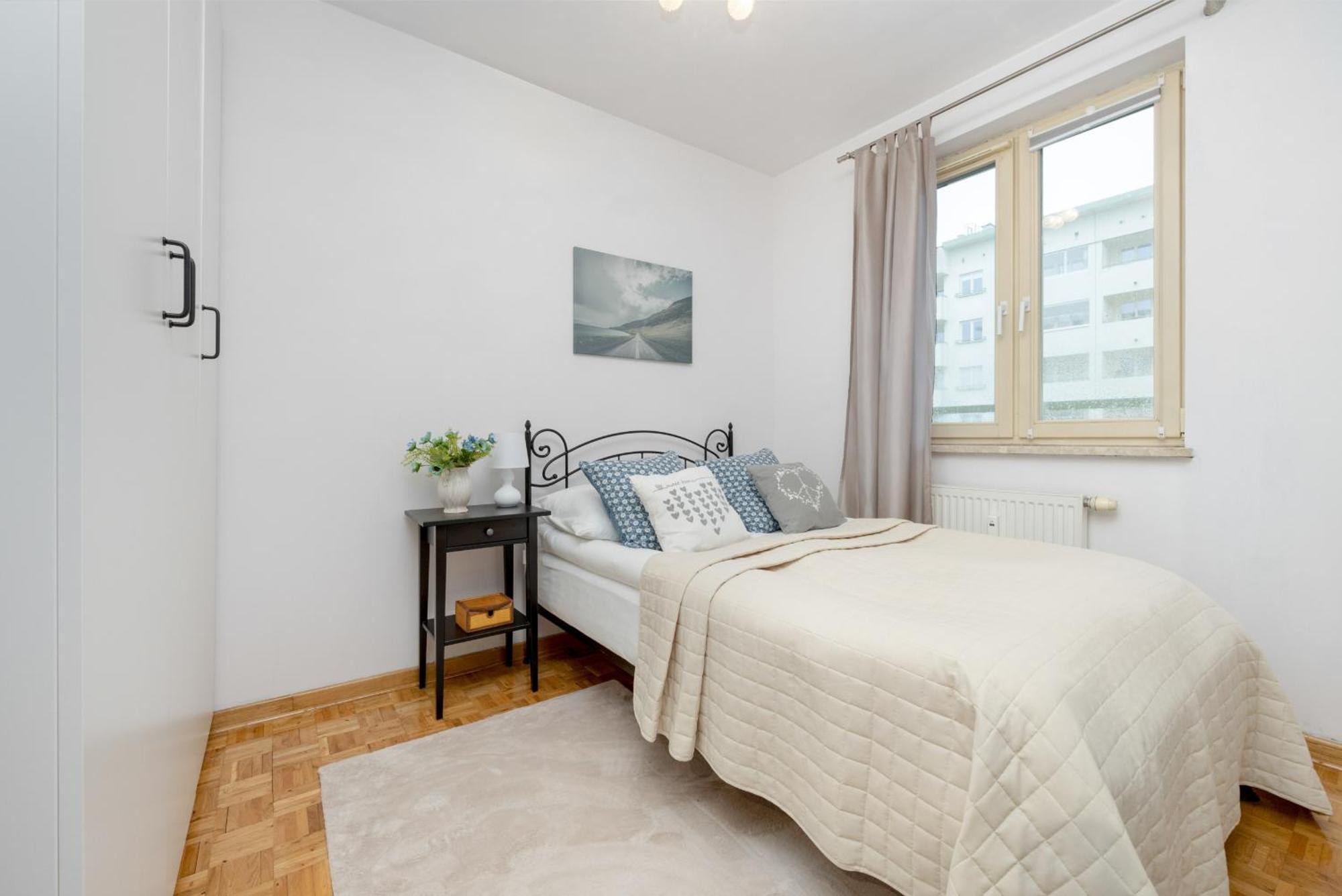 Bukowinska With Balcony And Parking And Swimming Pool By Renters * Warszawa