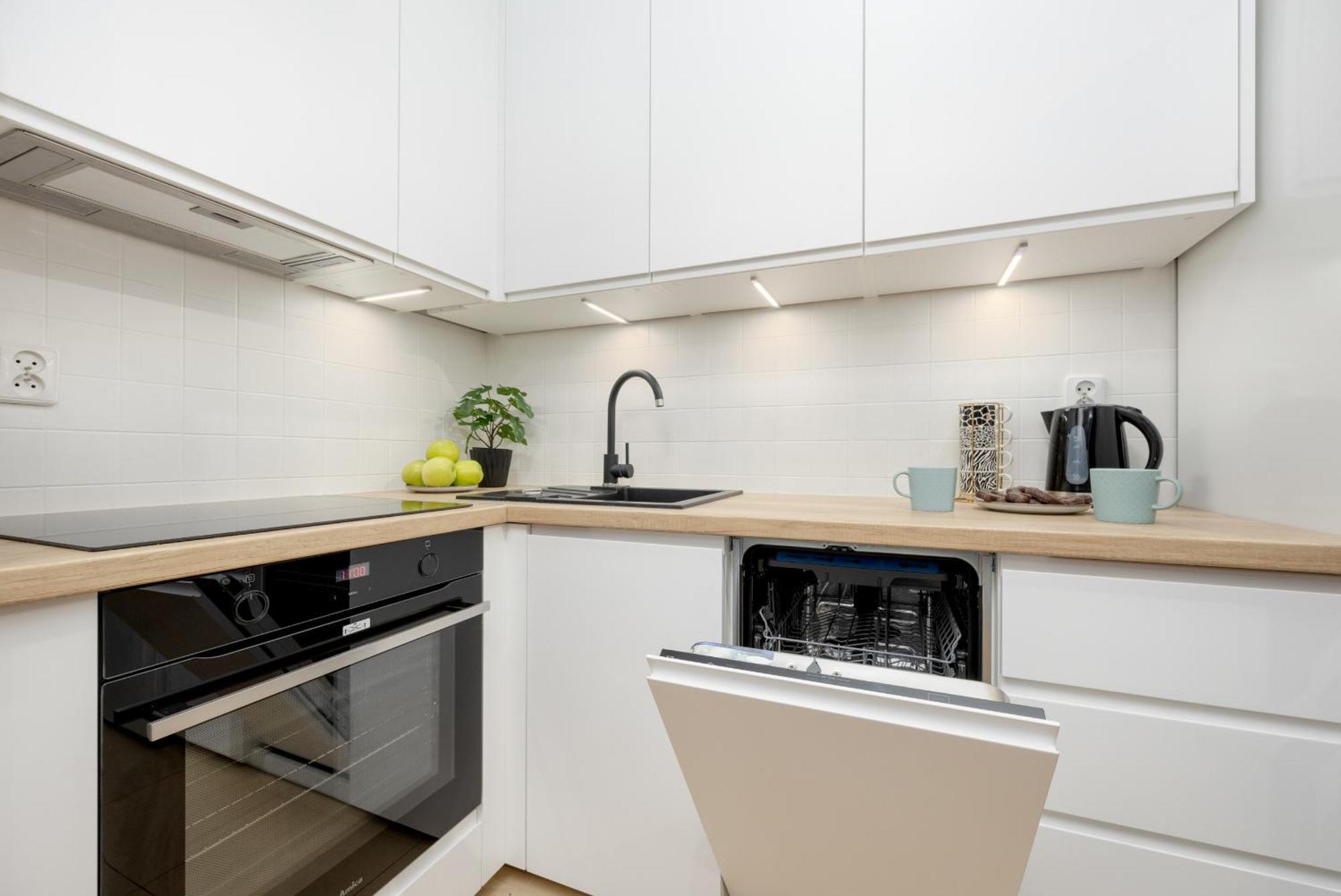 Bukowinska With Balcony And Parking And Swimming Pool By Renters Apartament Warszawa