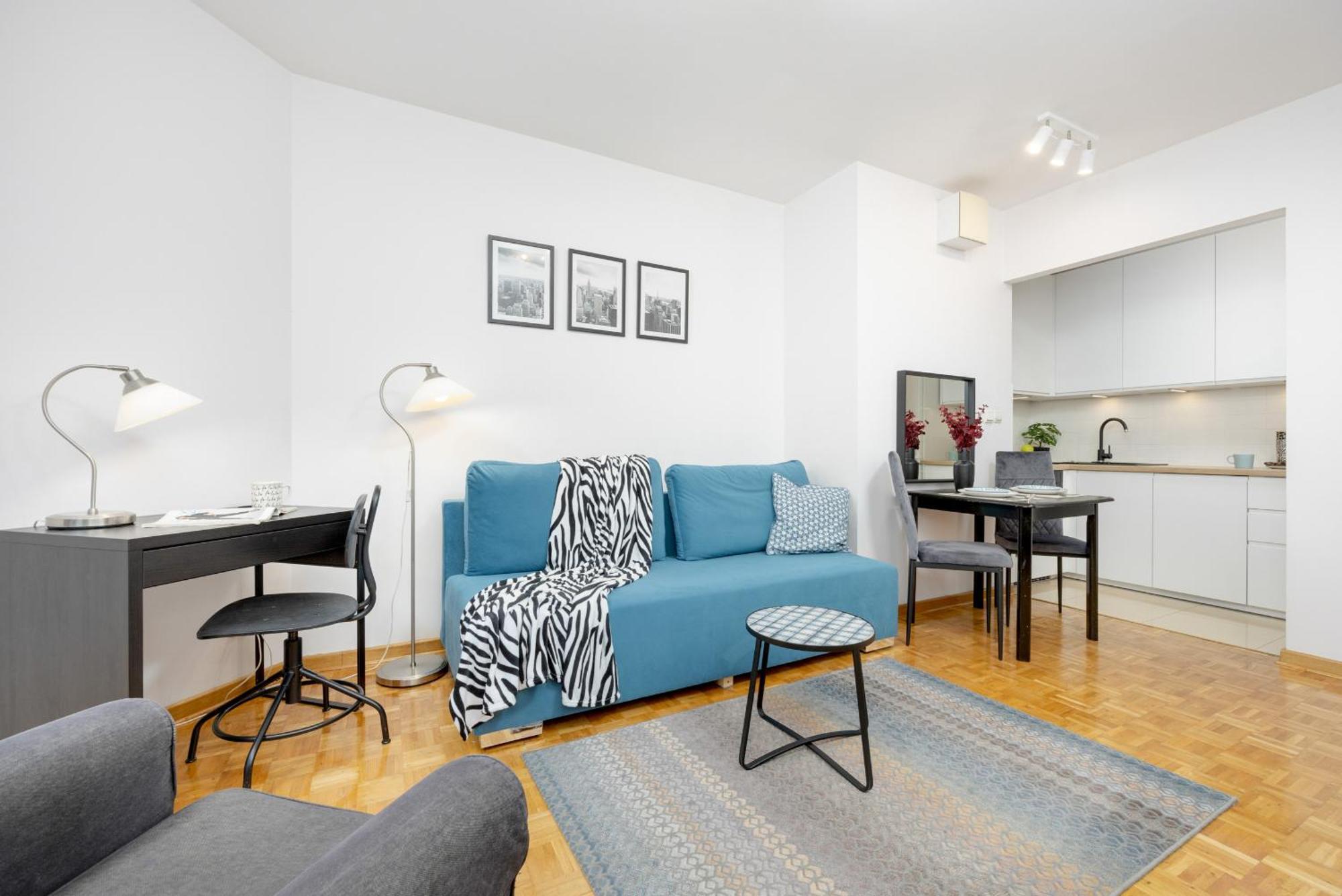 Bukowinska With Balcony And Parking And Swimming Pool By Renters Apartament