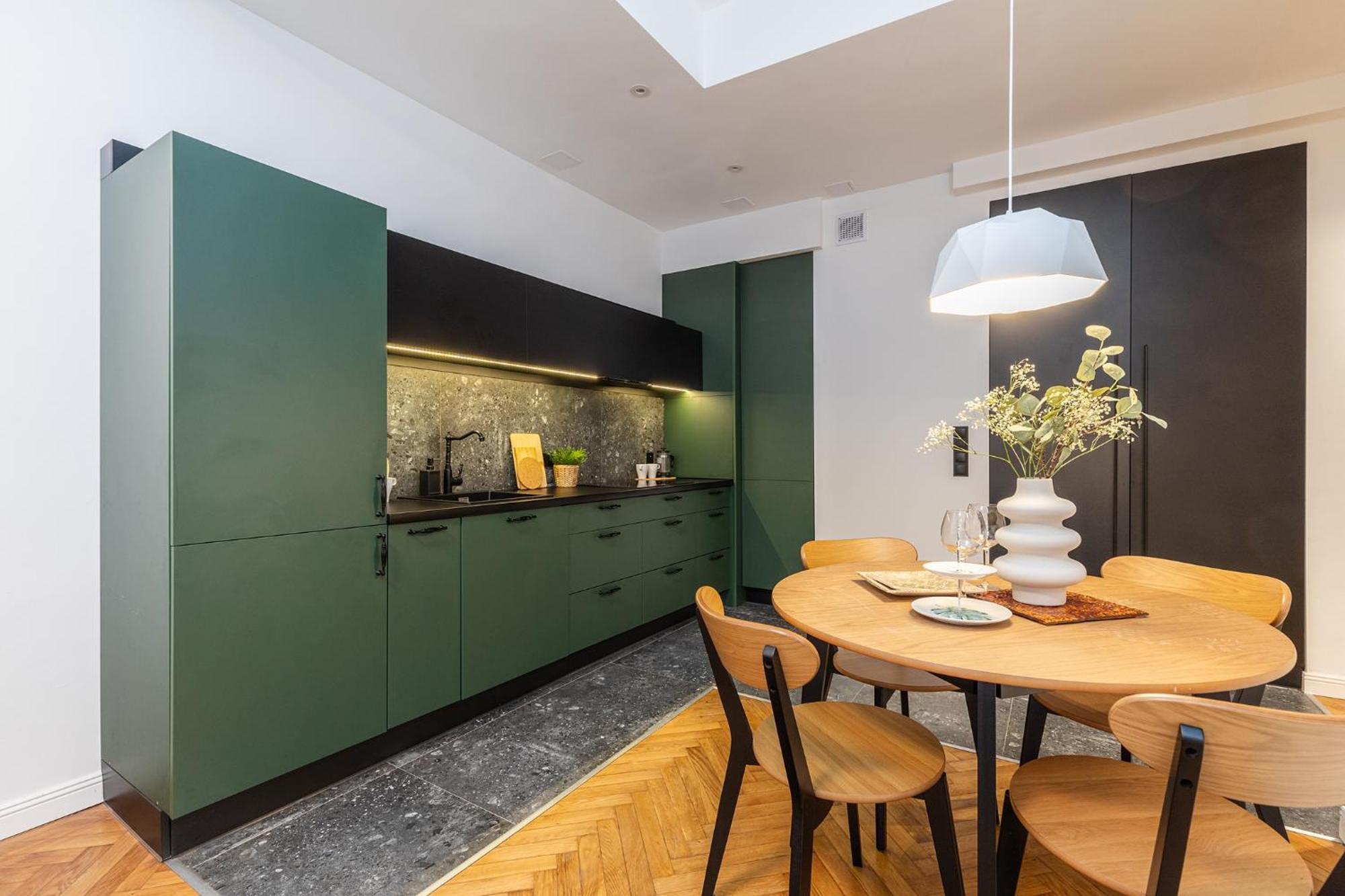 Căn hộ Superapart Grochowska 326 *