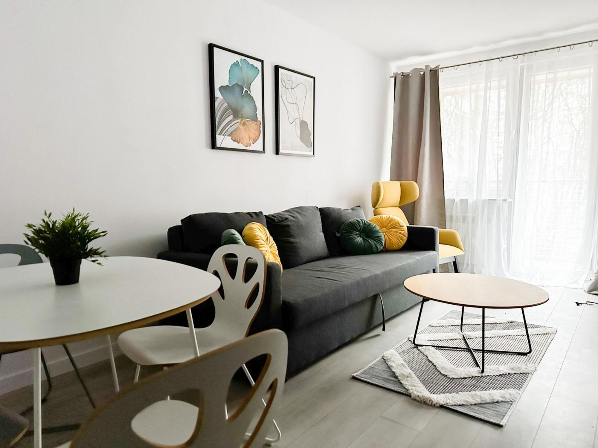 Inside Solec Ii Apartment *