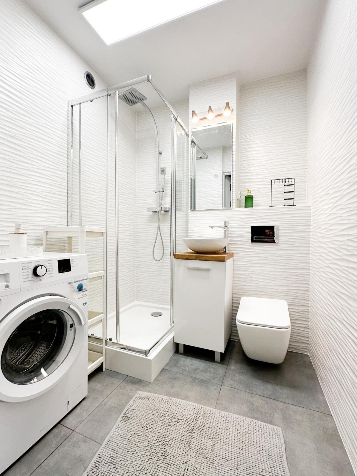 Apartment Inside Solec Ii *