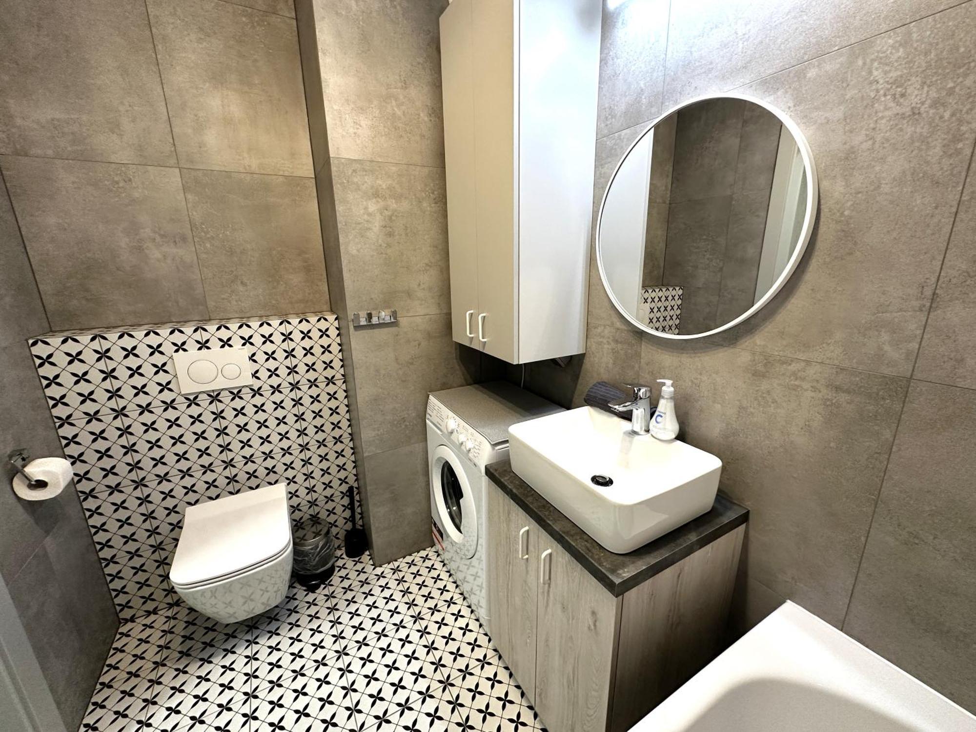 Lotnisko Chopina Airport 4 *