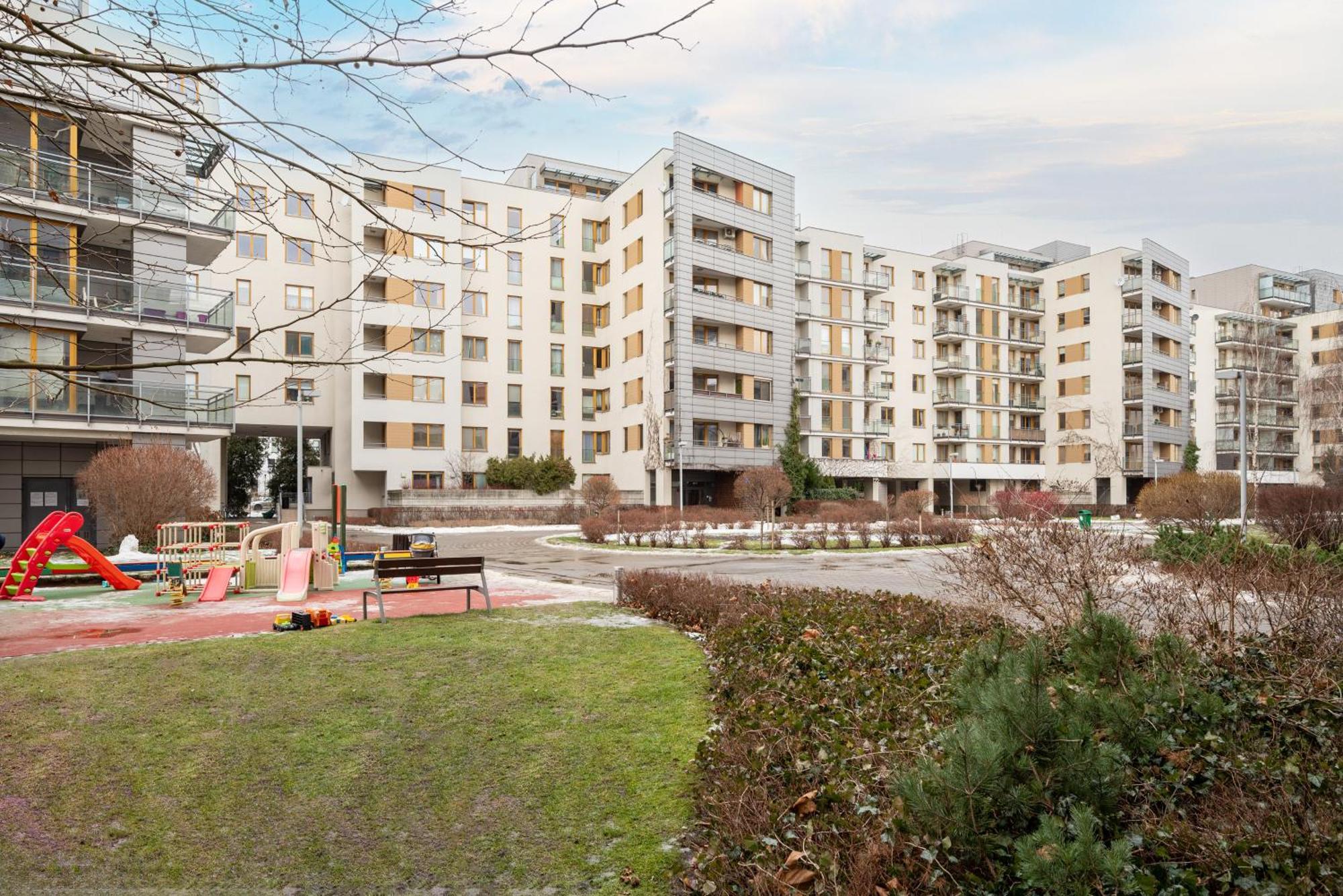 Obrzezna Beige