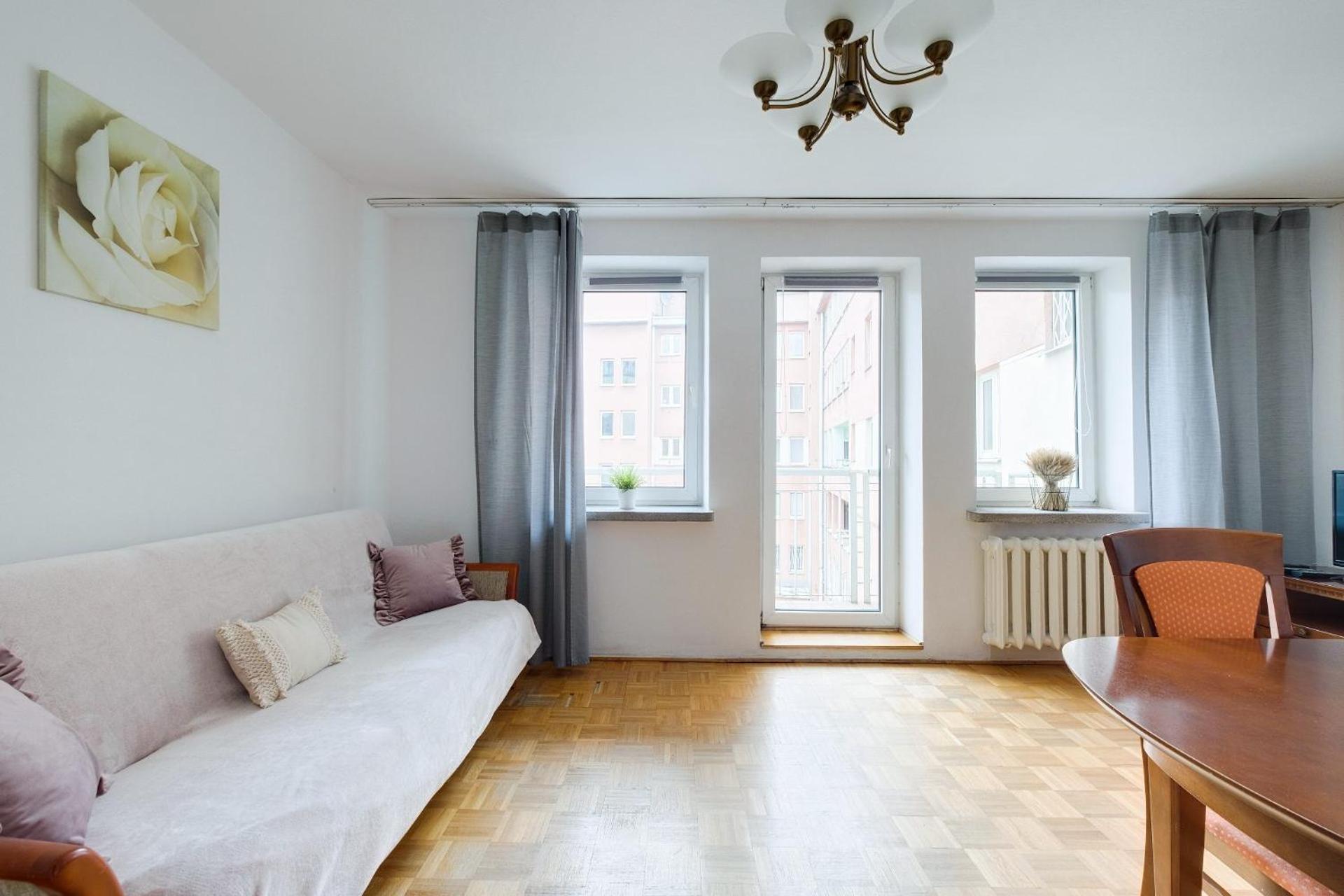 Spacious In Location Apartament