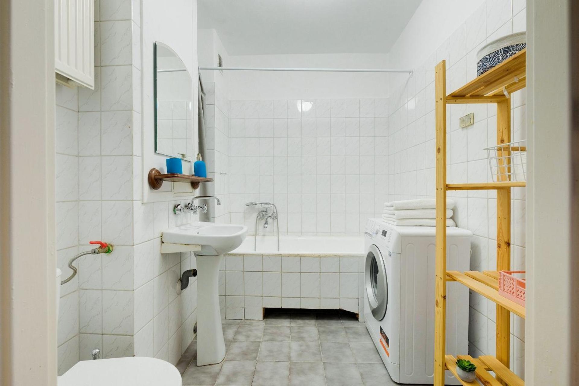 Apartament Spacious In Location