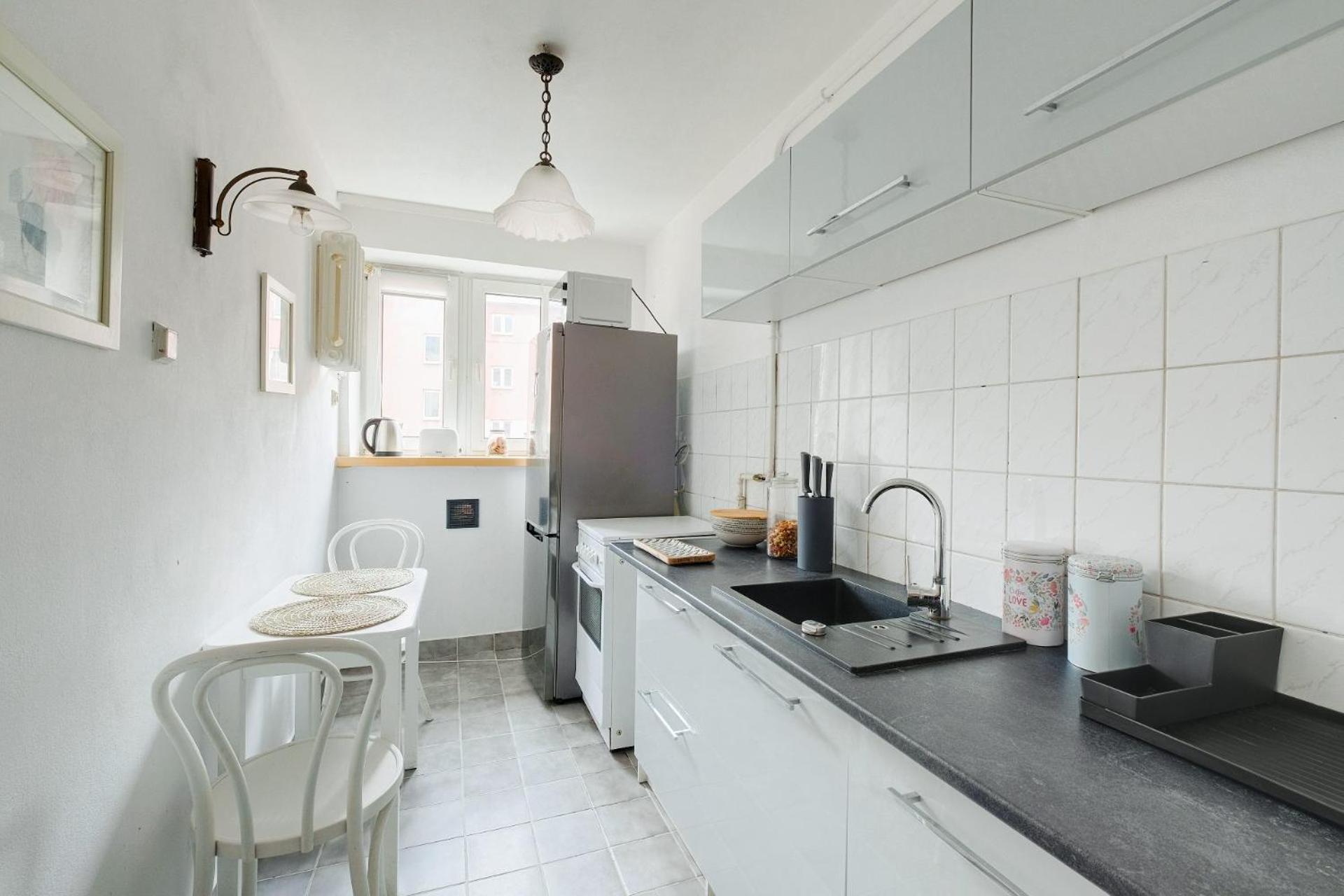 Spacious In Location Apartament Warszawa