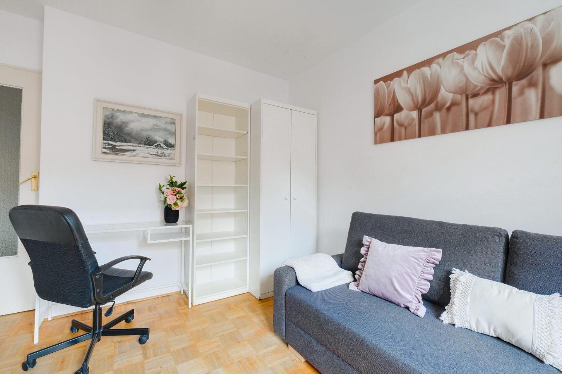 Spacious In Location Apartament