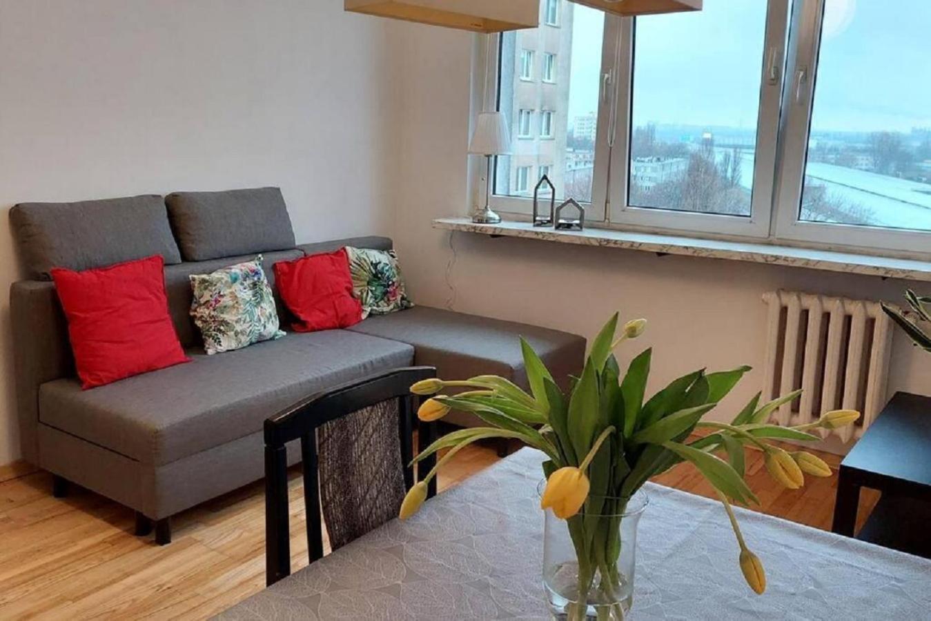 Apartment Bright And Cozy 34m Near Metro M2 And Tram *