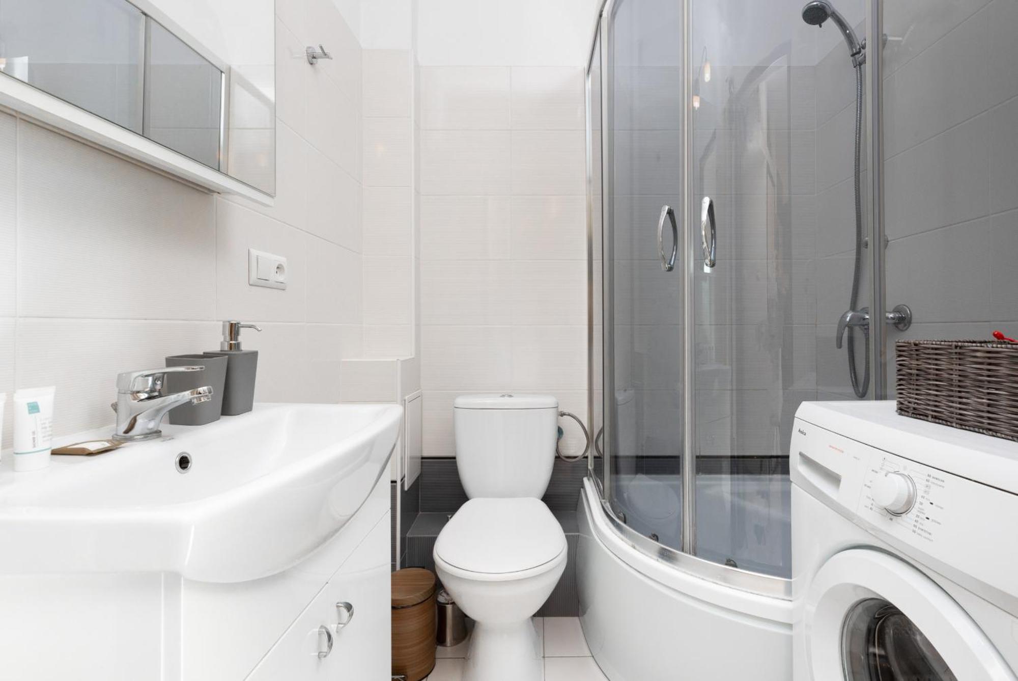 Apartment City Center Studio In By Renters Warsaw
