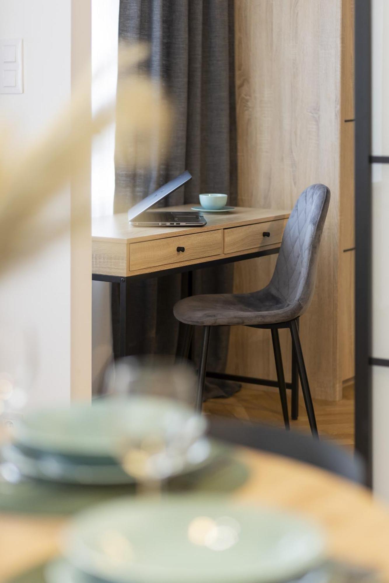 Aleja Solidarnosci Modern & Cozy Downtown By Renters