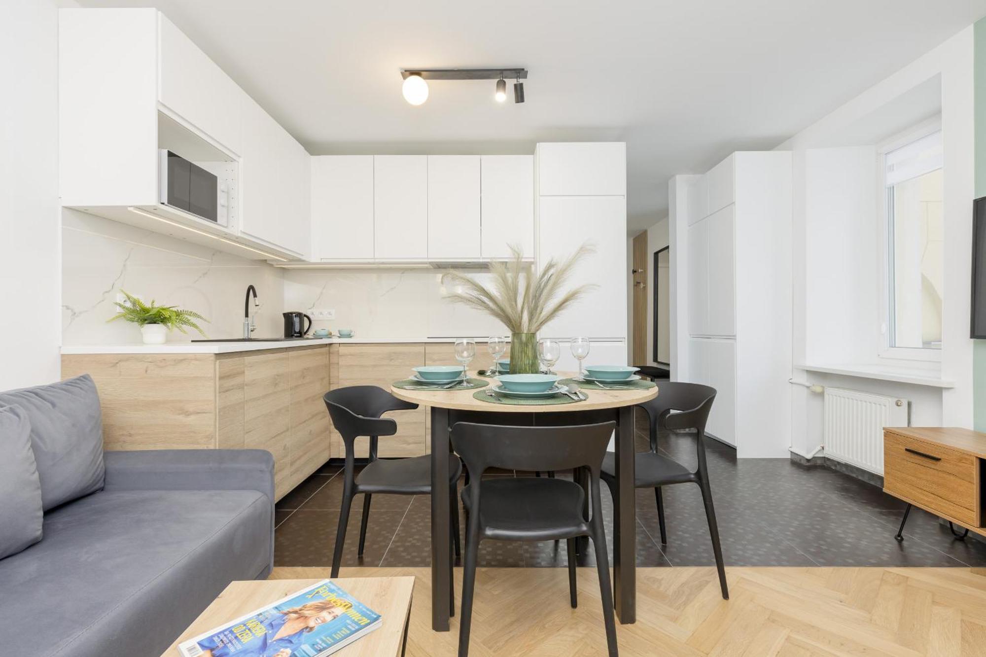 Apartamento Aleja Solidarnosci Modern & Cozy Downtown By Renters