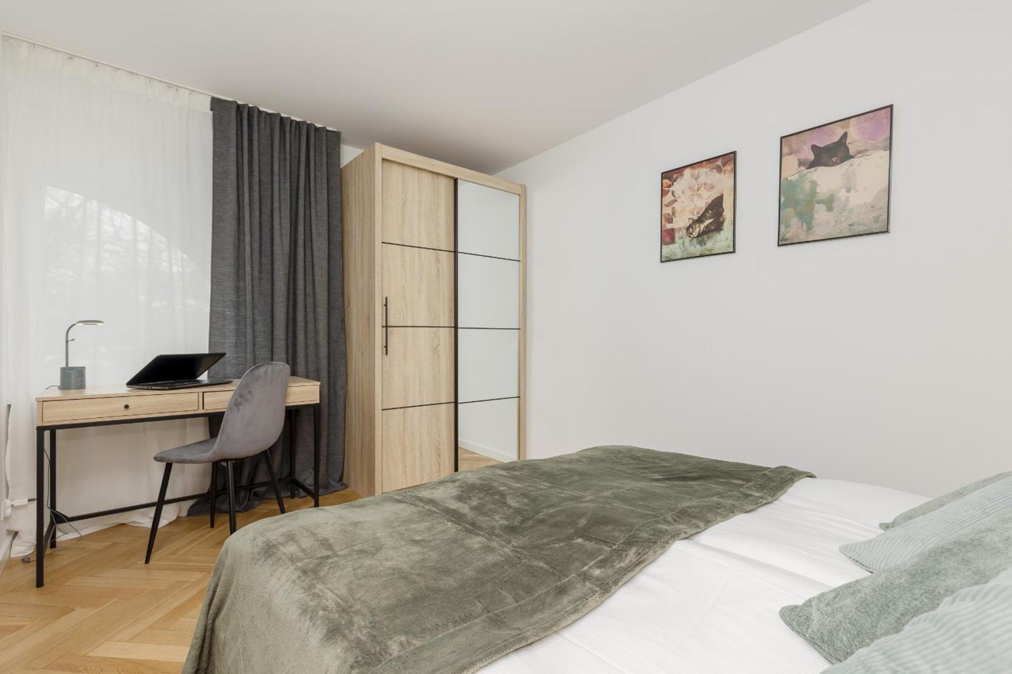 Apartamento Aleja Solidarnosci Modern & Cozy Downtown By Renters Varsóvia
