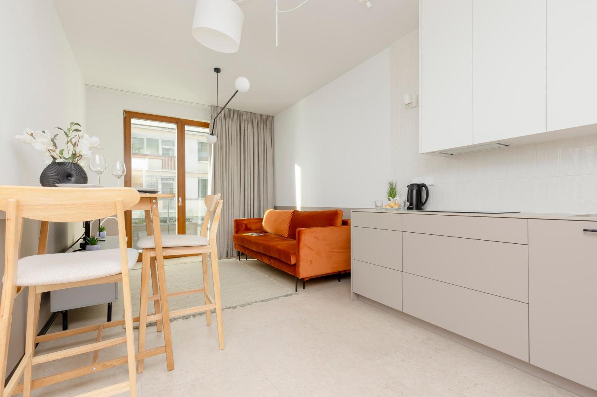 Arsenal Center By Renters
