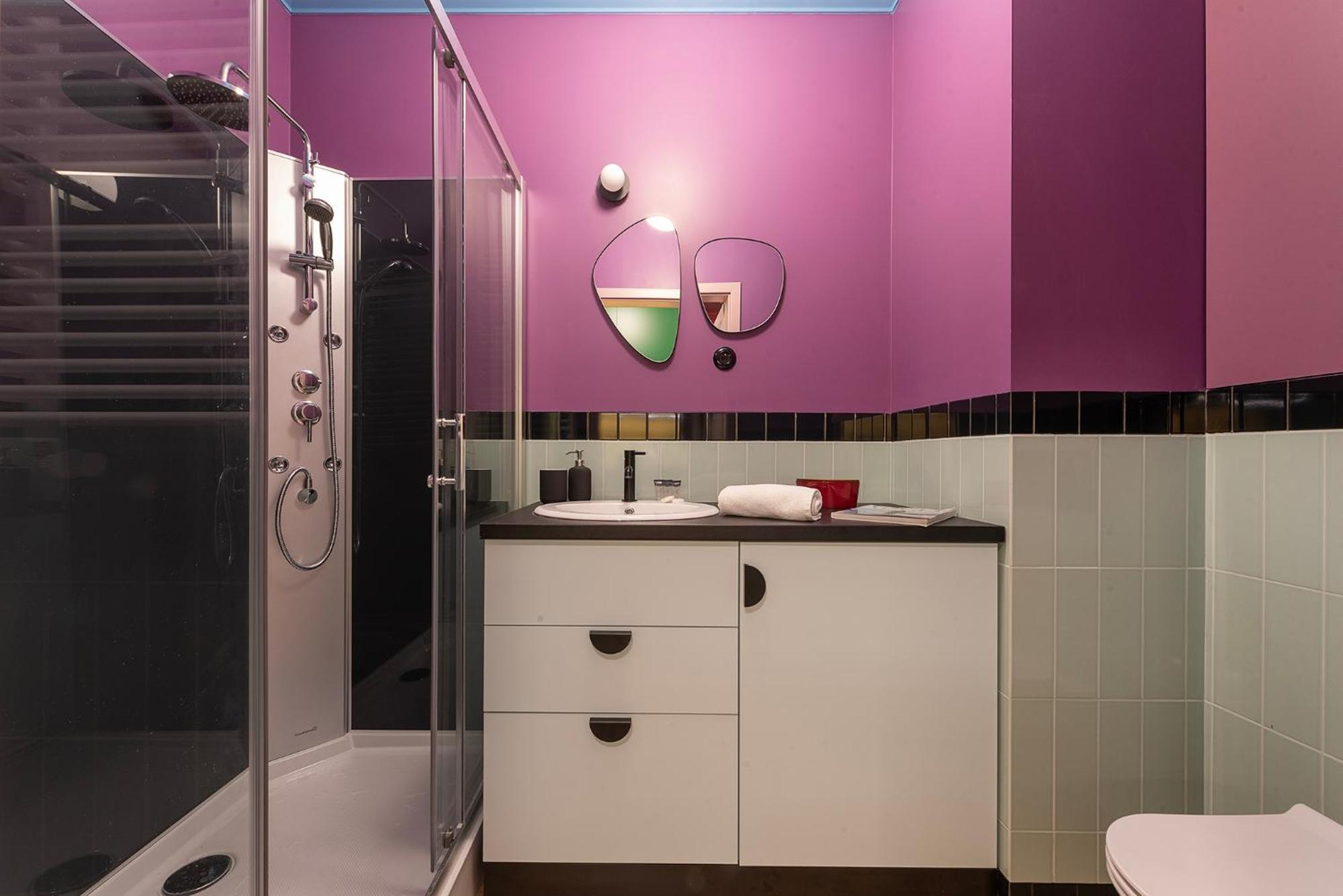 Apartment Colorful Apt Close To The Center Great Location