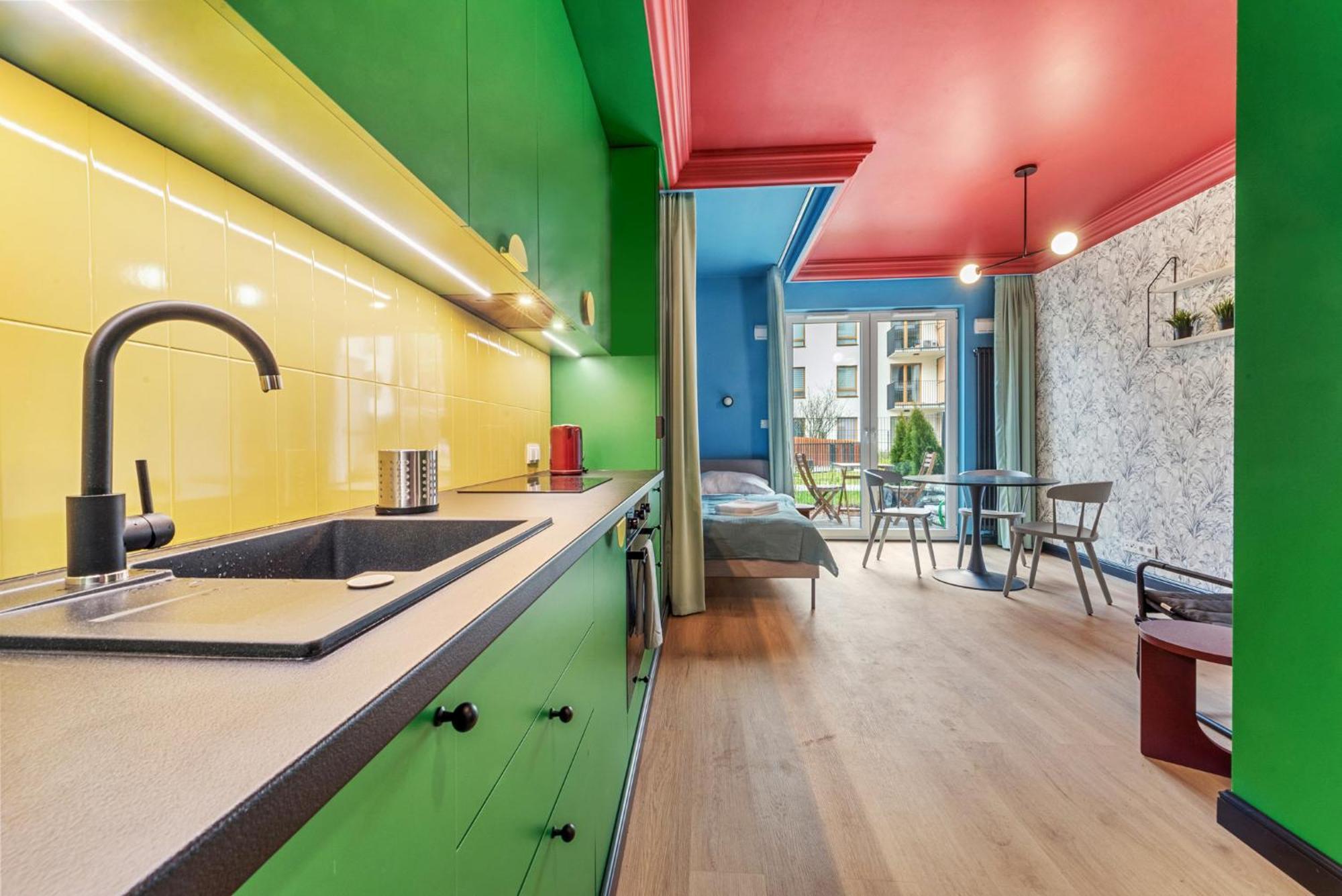 Colorful Apt Close To The Center Great Location Warsaw