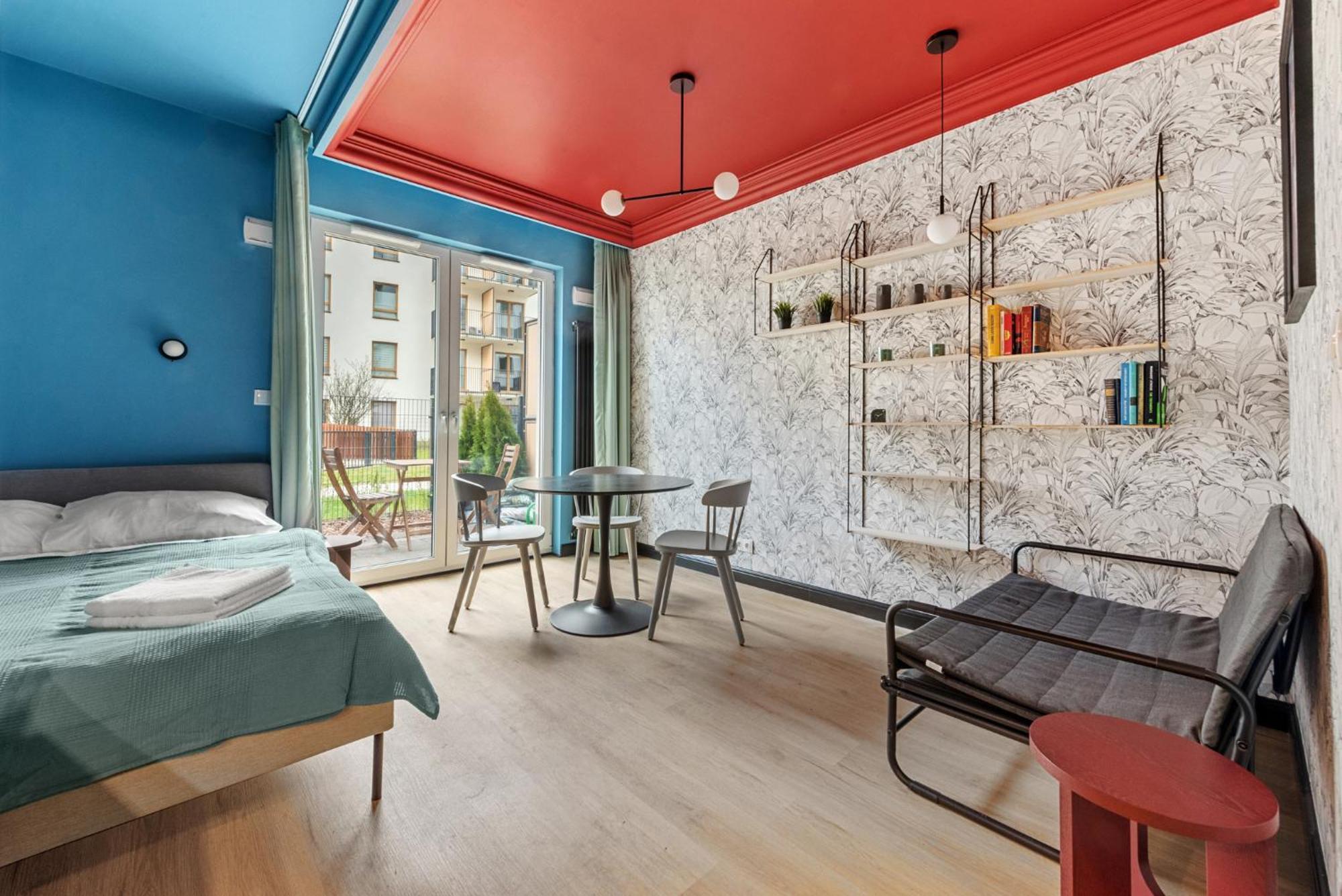 Colorful Apt Close To The Center Great Location Apartment Warsaw