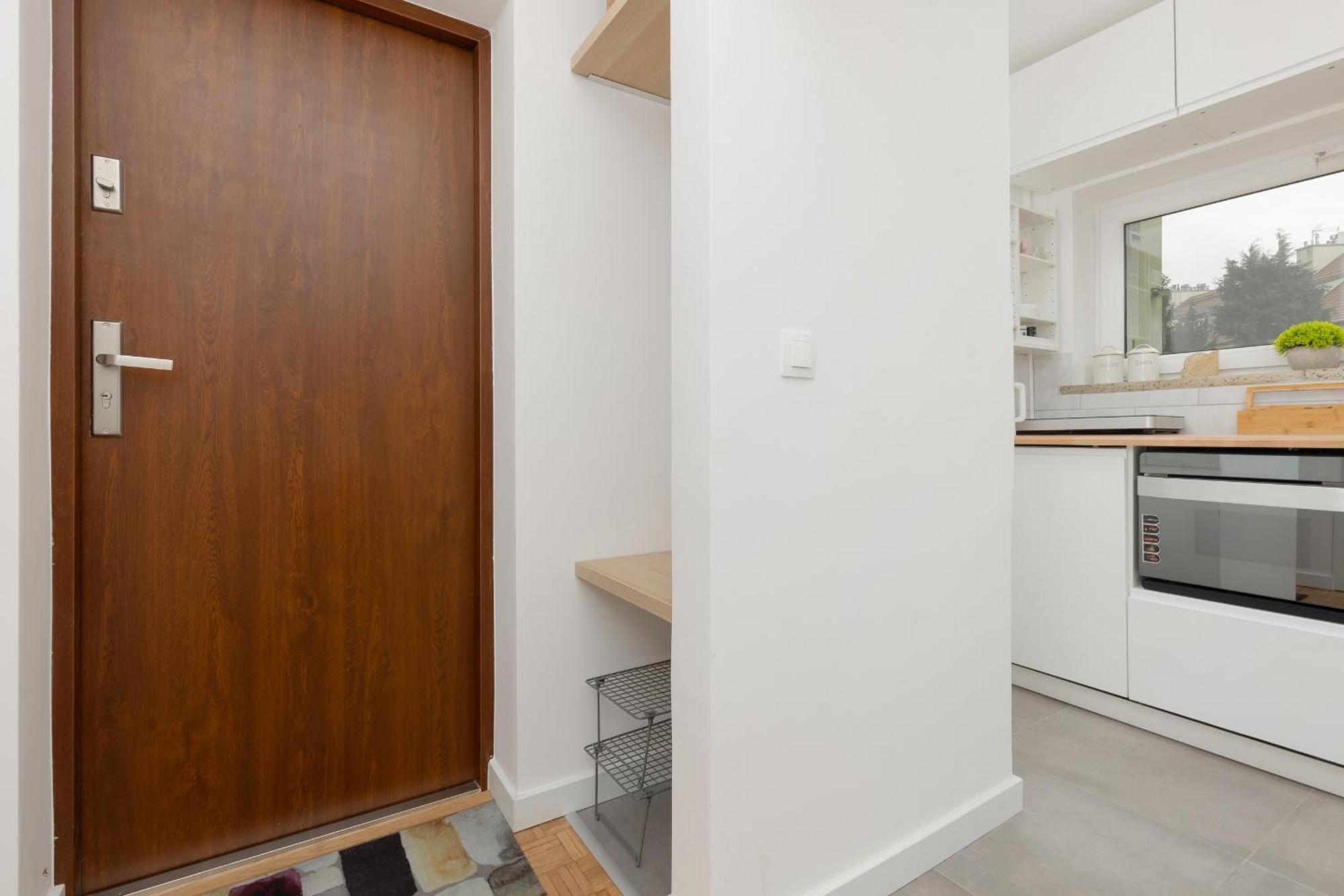 Sweet Lemon Saska Kepa Next To Vistula River By Renters * Warszawa
