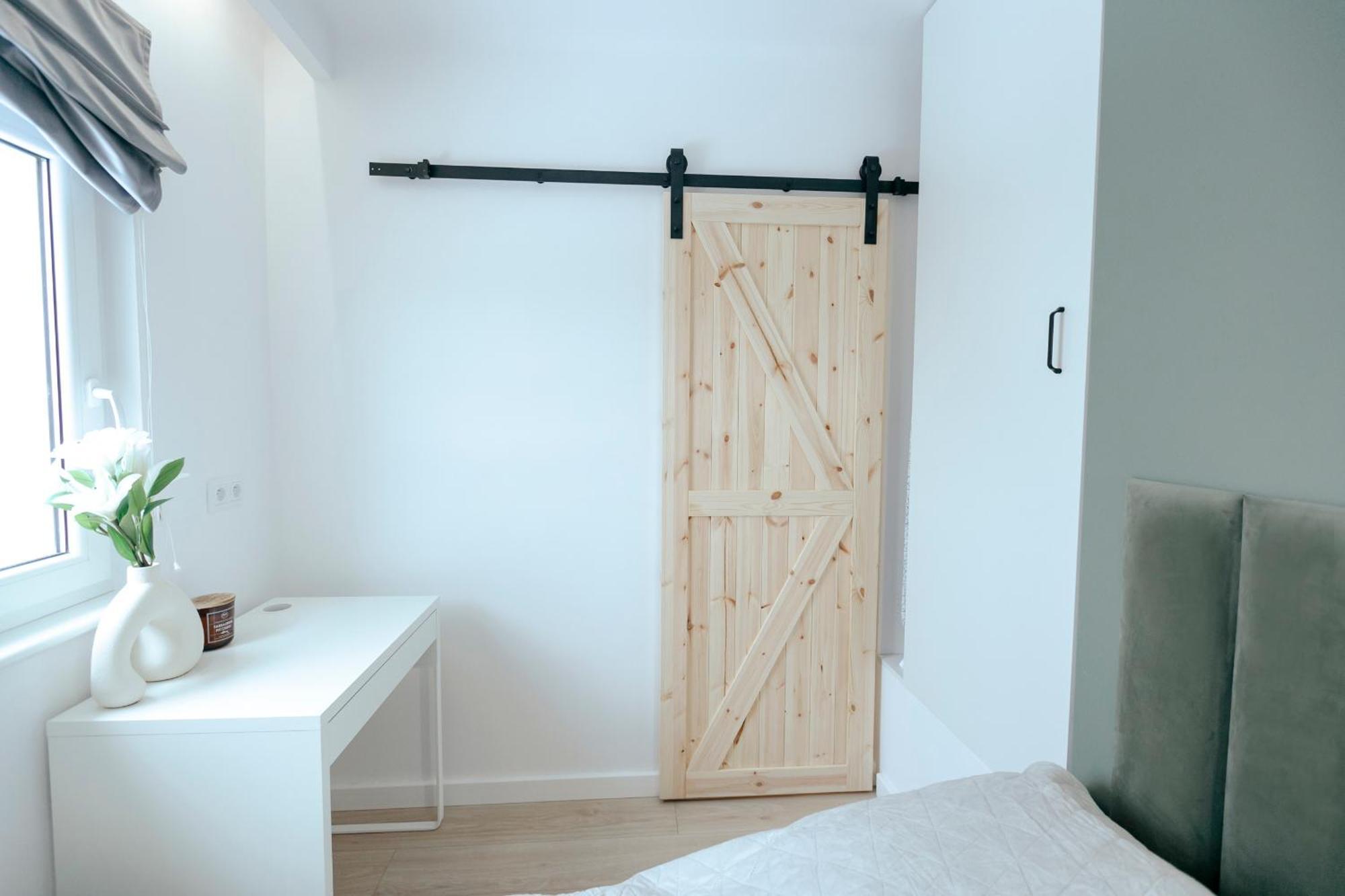 Pulawska 11 -prywatny 4 Osobowy W Centrum Warszawy - Better * Warsaw