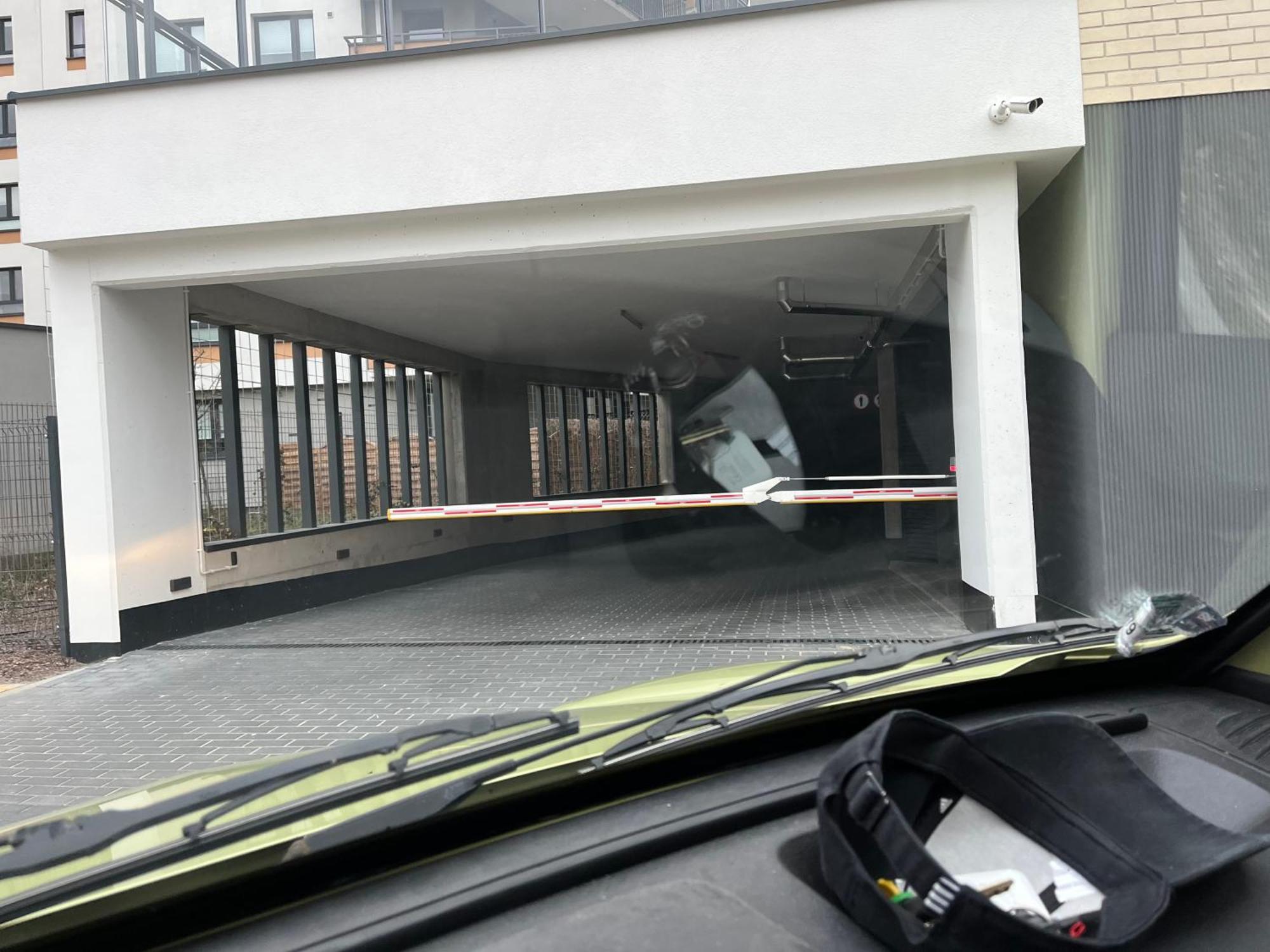 Nowoczesny Z Garazem I Balkonem Mokotow *