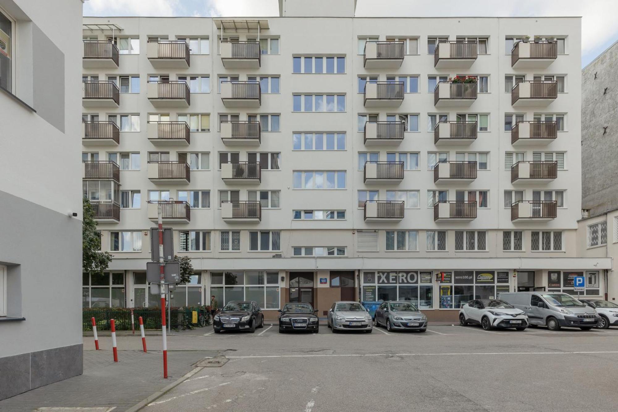 Apartment Center Chmielna 100