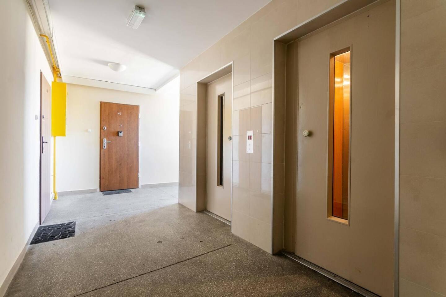 Apartment Sandstone Targowek *