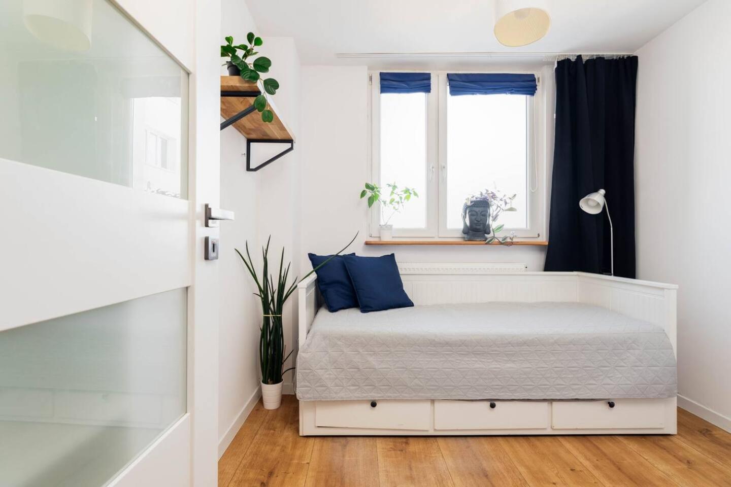 Sandstone Targowek Apartment *