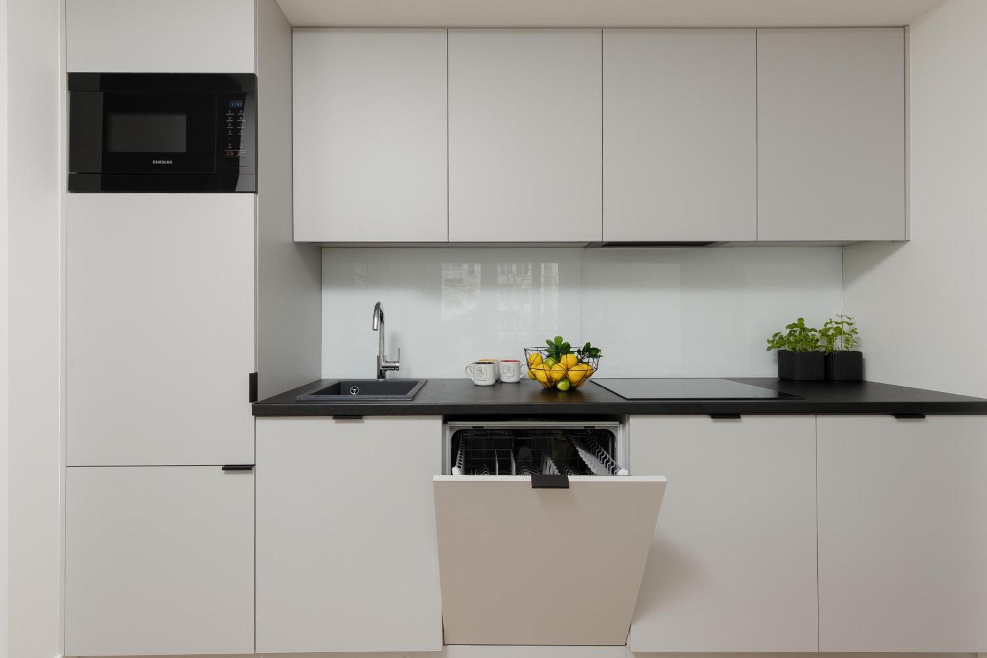 Apartment Elegant & Cozy Panska By Renters *