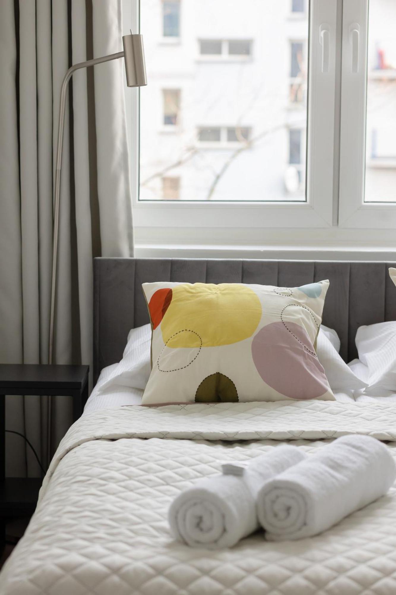Elegant & Cozy Panska By Renters Apartment