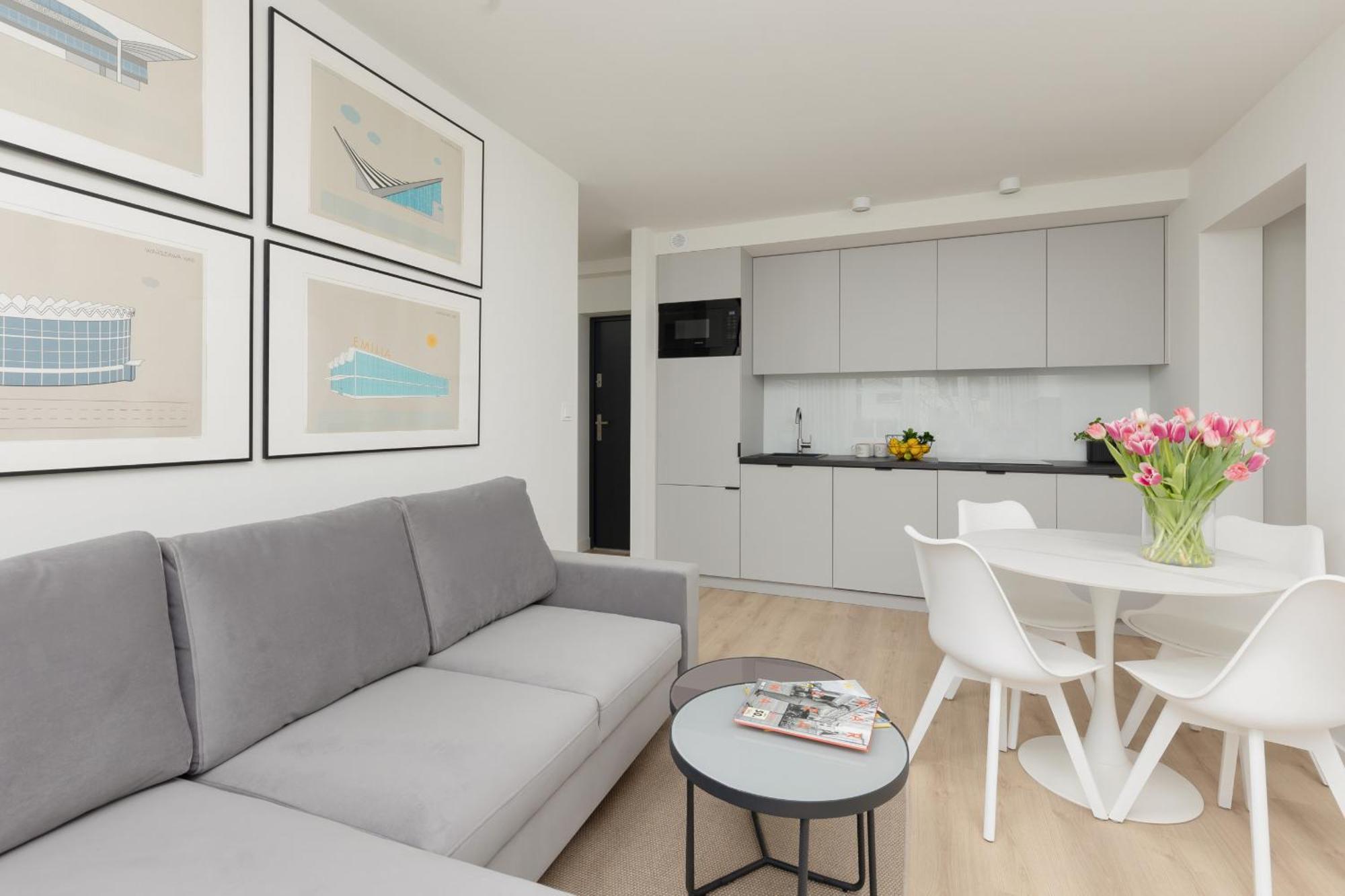 Elegant & Cozy Panska By Renters *