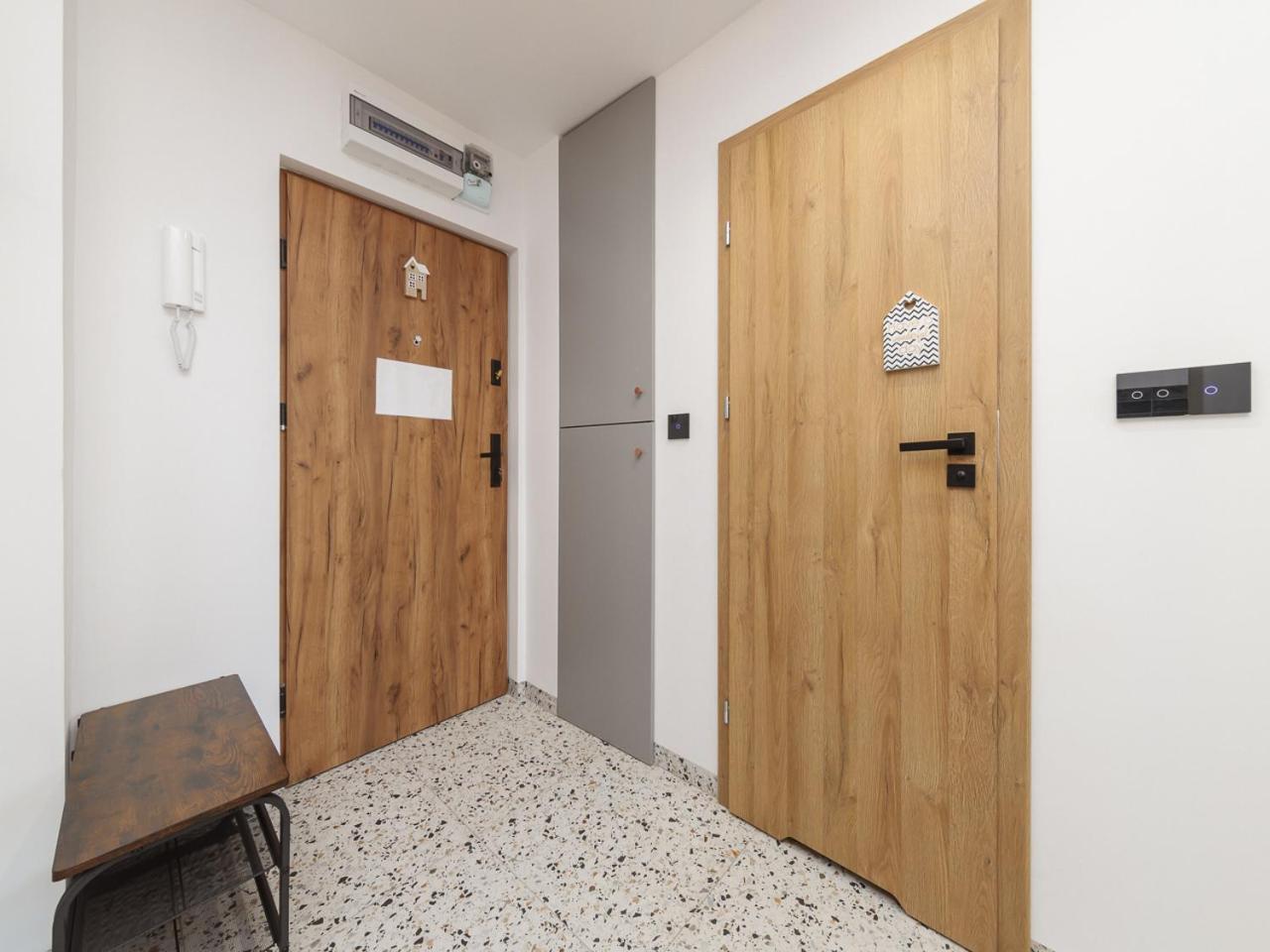 Metro Onz Apartment/warsaw