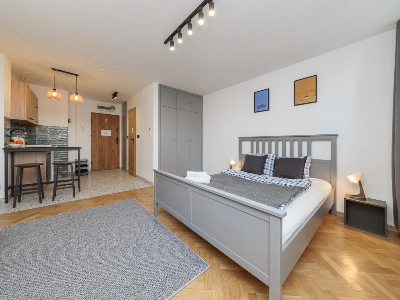 Metro Onz Apartment/warsaw Apartment *