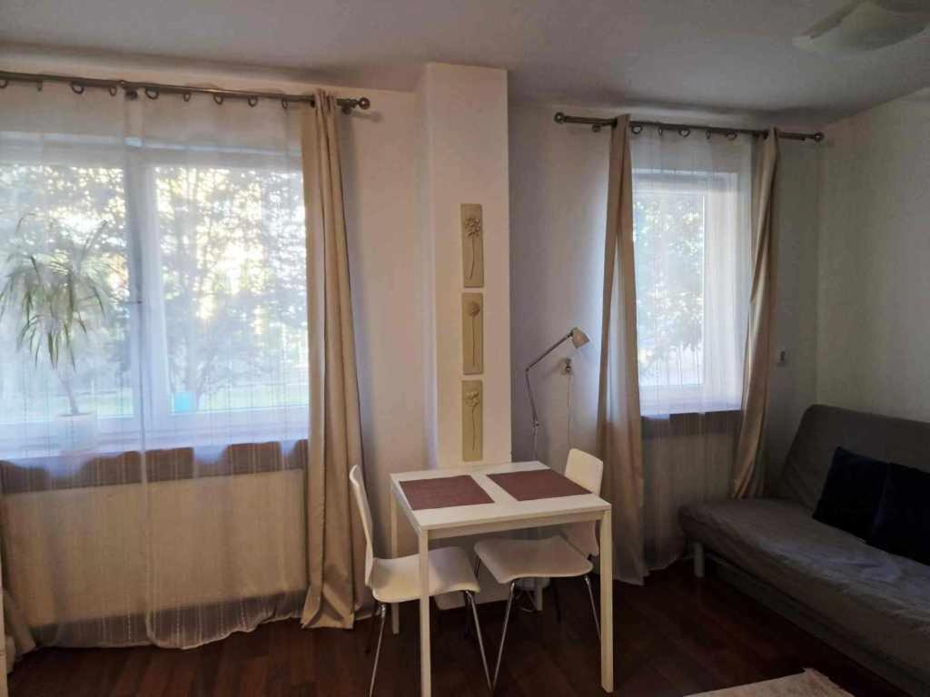 Apartment Great Apart Kabaty Warsaw