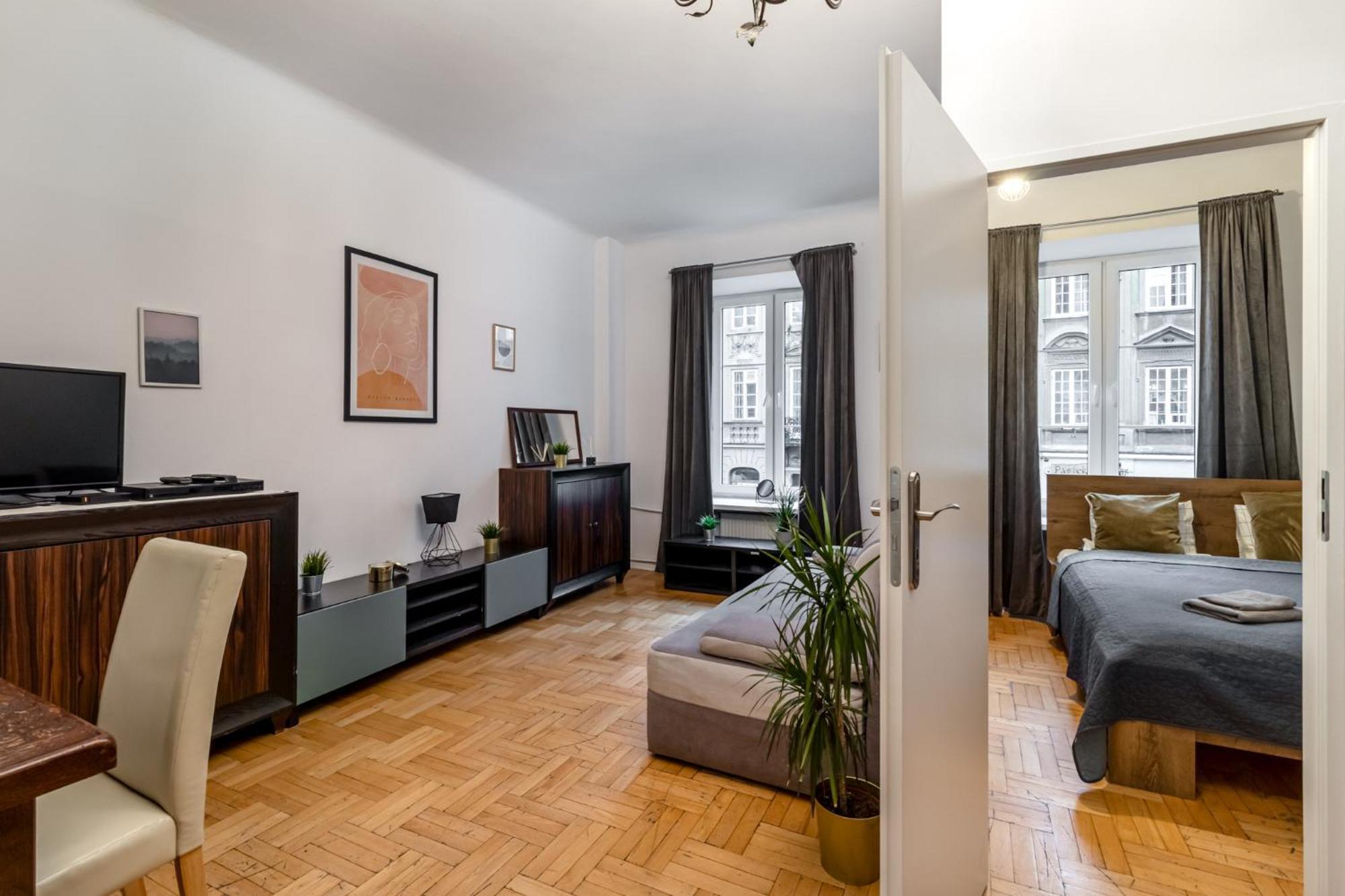 Close-ga - Old Town - Comfortable 4 Bedrooms - Freta