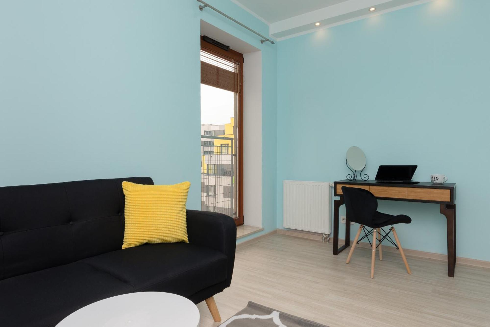 Woronicza With Balcony In Warsaw's Mokotow By Renters * Warsaw