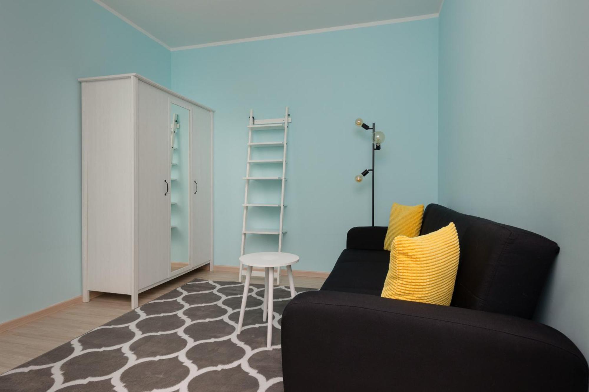 Woronicza With Balcony In Warsaw's Mokotow By Renters Warsaw