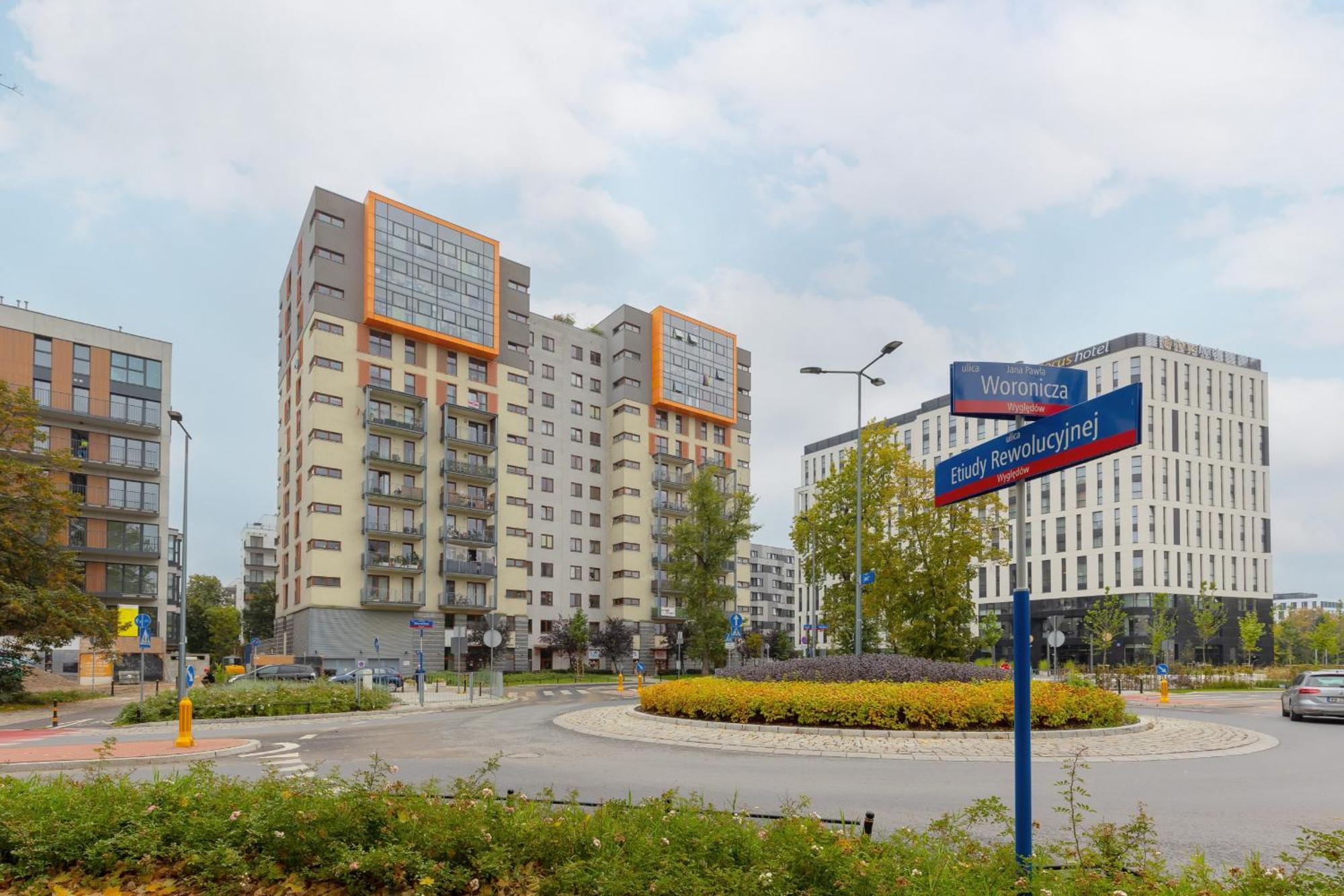 Woronicza With Balcony In Warsaw's Mokotow By Renters Warsaw
