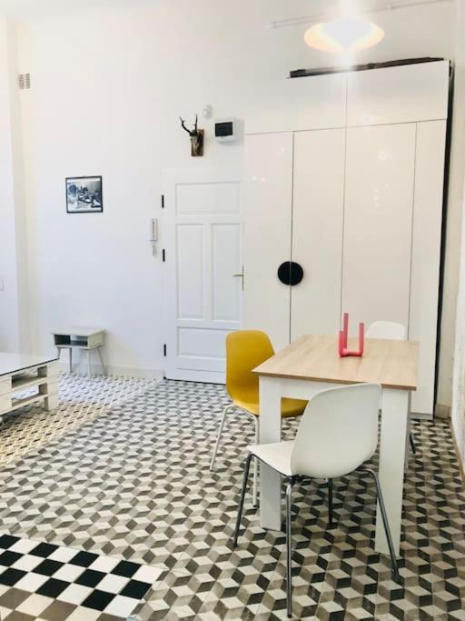 Pop Nowogrodzka Apartament